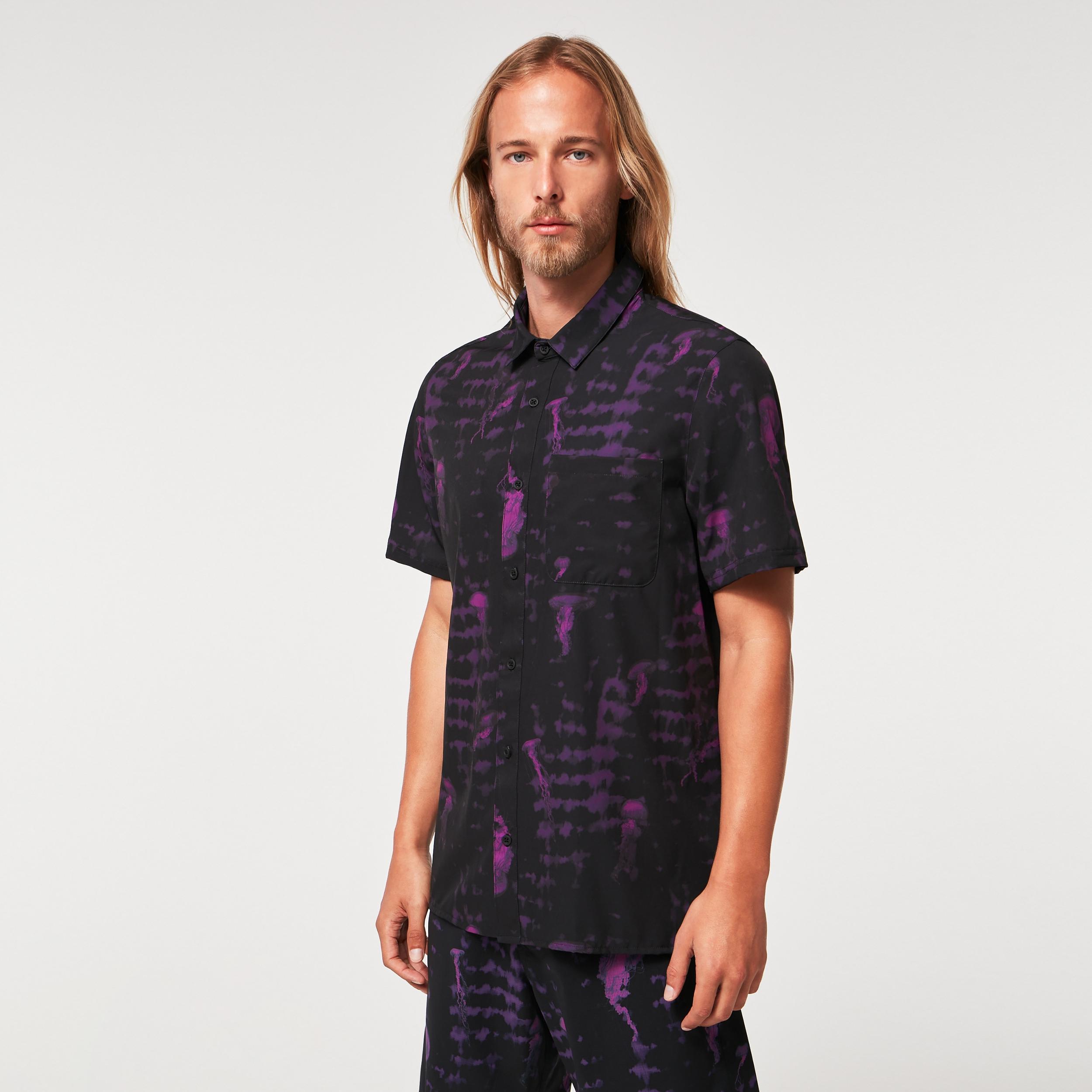 Oakley Jellyfish Rc SS Button Down - Black Jellyfish | Oakley® Product Image