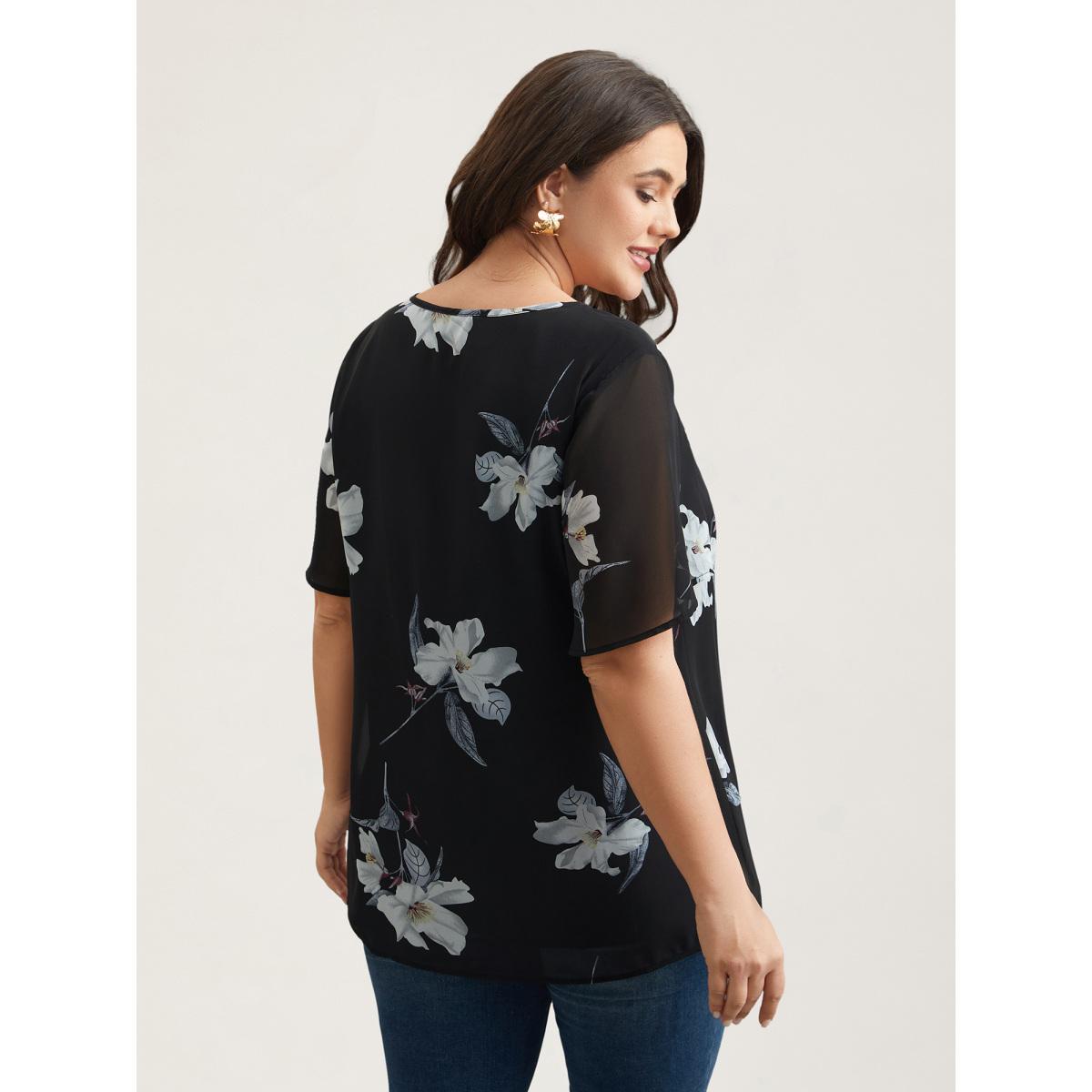 Plus Size Black Chiffon Floral Round Neck Shirt Women Elegant Short sleeve Round Neck Everyday Blouses BloomChic 30/6X Product Image