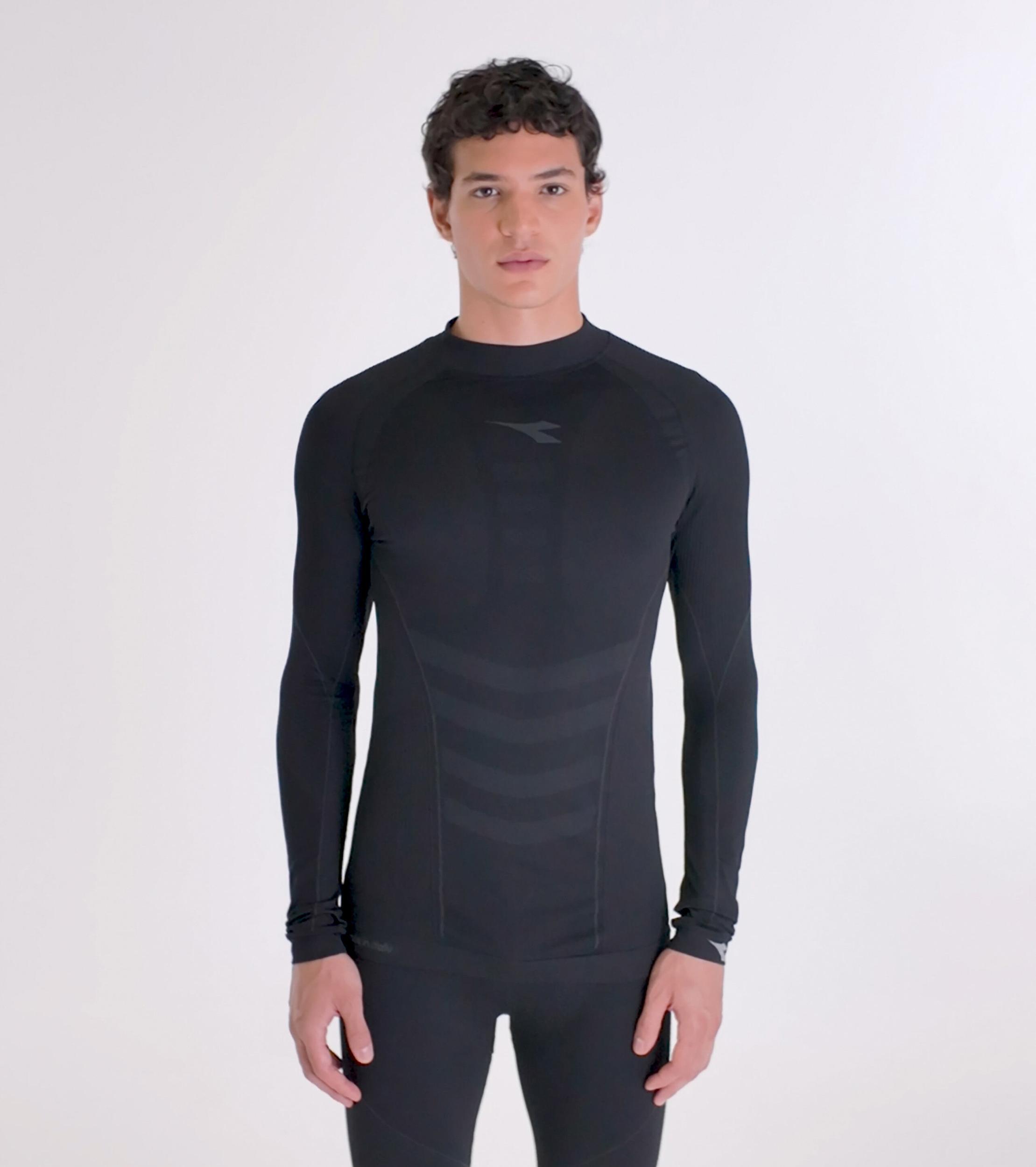 LS TURTLE NECK STRATOZERO Product Image