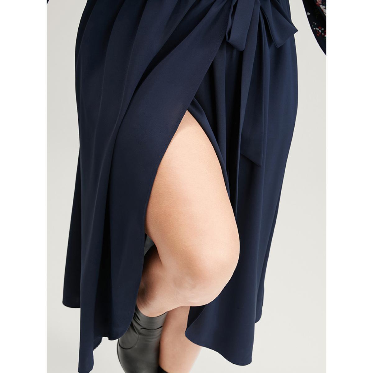 Plus Size Floral Print Wrap Pocket Belted Split Dress DarkBlue Women Elegant Elastic Waist V-neck Long Sleeve Curvy Midi Dress BloomChic 30/6X Product Image