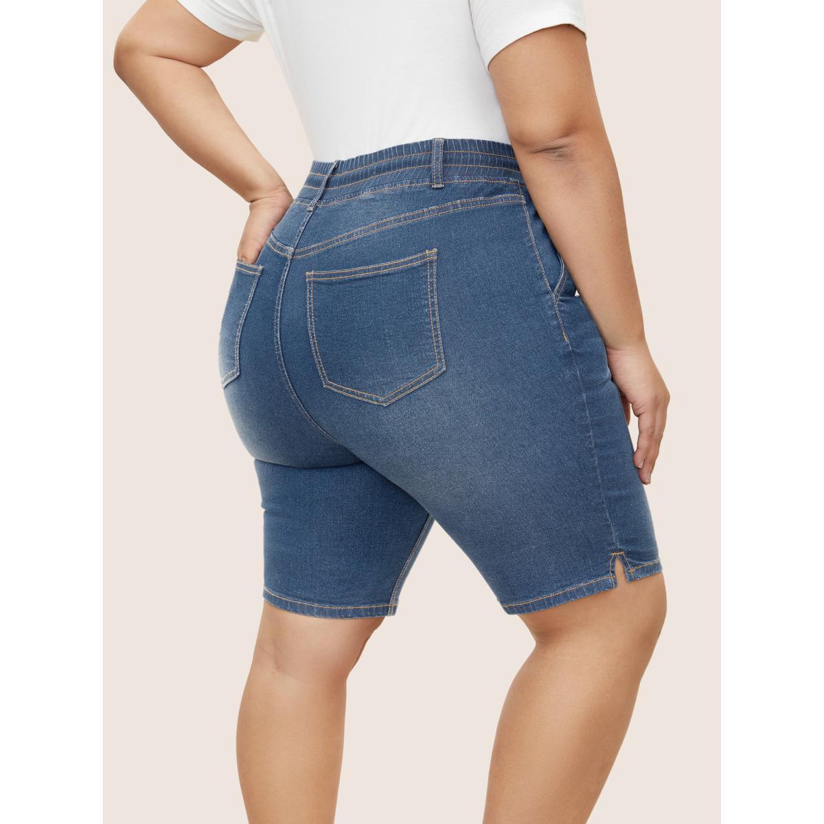 Plus Size Dark Wash Drawstring Slit Hem Denim Shorts Women Denimlightblue Drawstring High stretch Everyday Slanted pocket Casual Denim Shorts BloomChic 26/4X Product Image