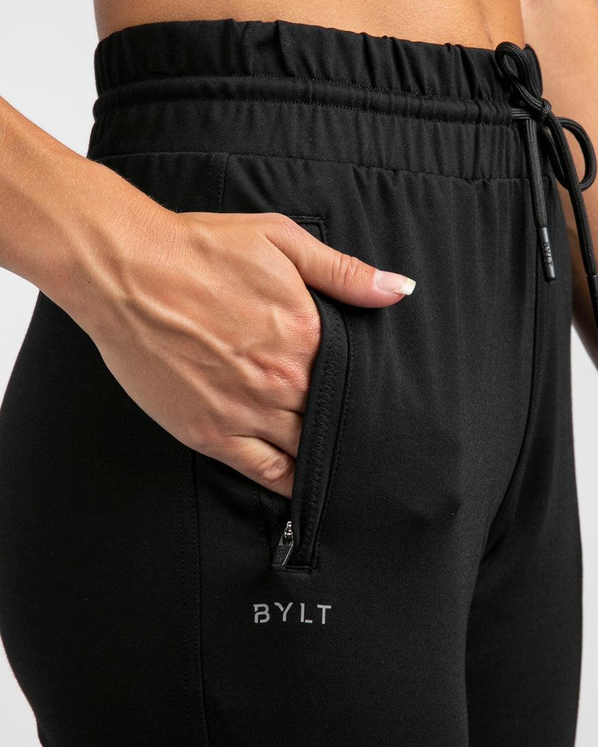Women's Elite+ Jogger Product Image