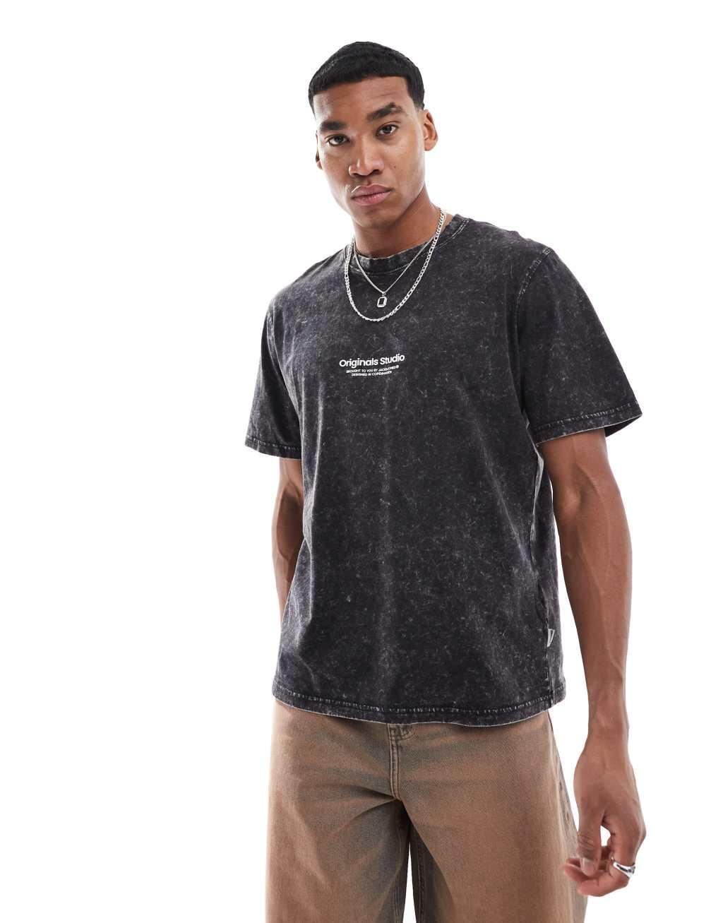 Jack & Jones oversized Originals chest logo T-shirt in washed black Product Image