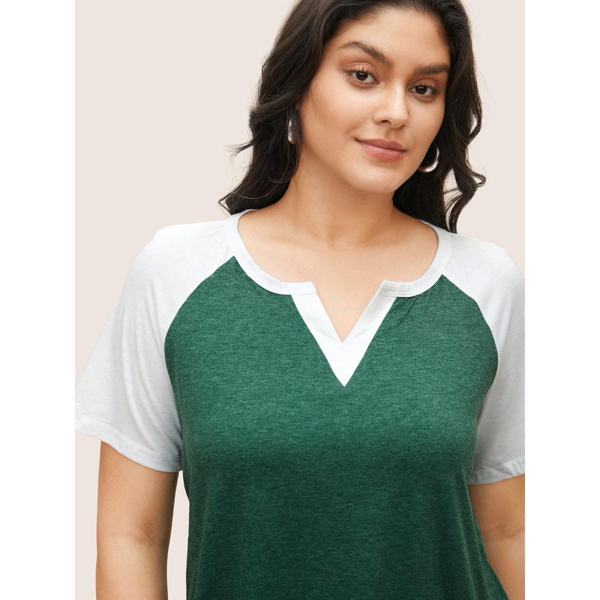Plus Size Colorblock Contrast Notched Raglan Sleeve T-shirt DarkGreen Women Casual Plain Everyday T-shirts BloomChic 22-24/3X Product Image