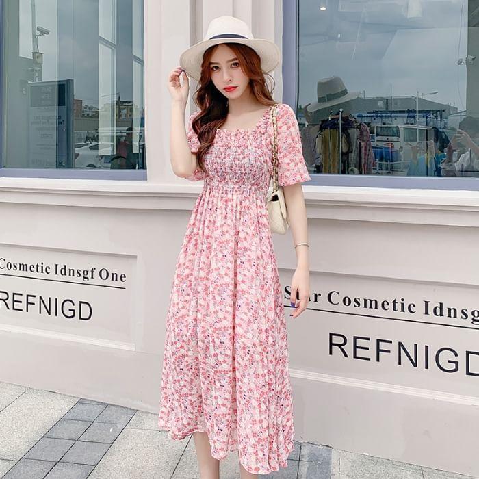 Puff-Sleeve Square Neck Floral Chiffon Midi Smock Dress Product Image