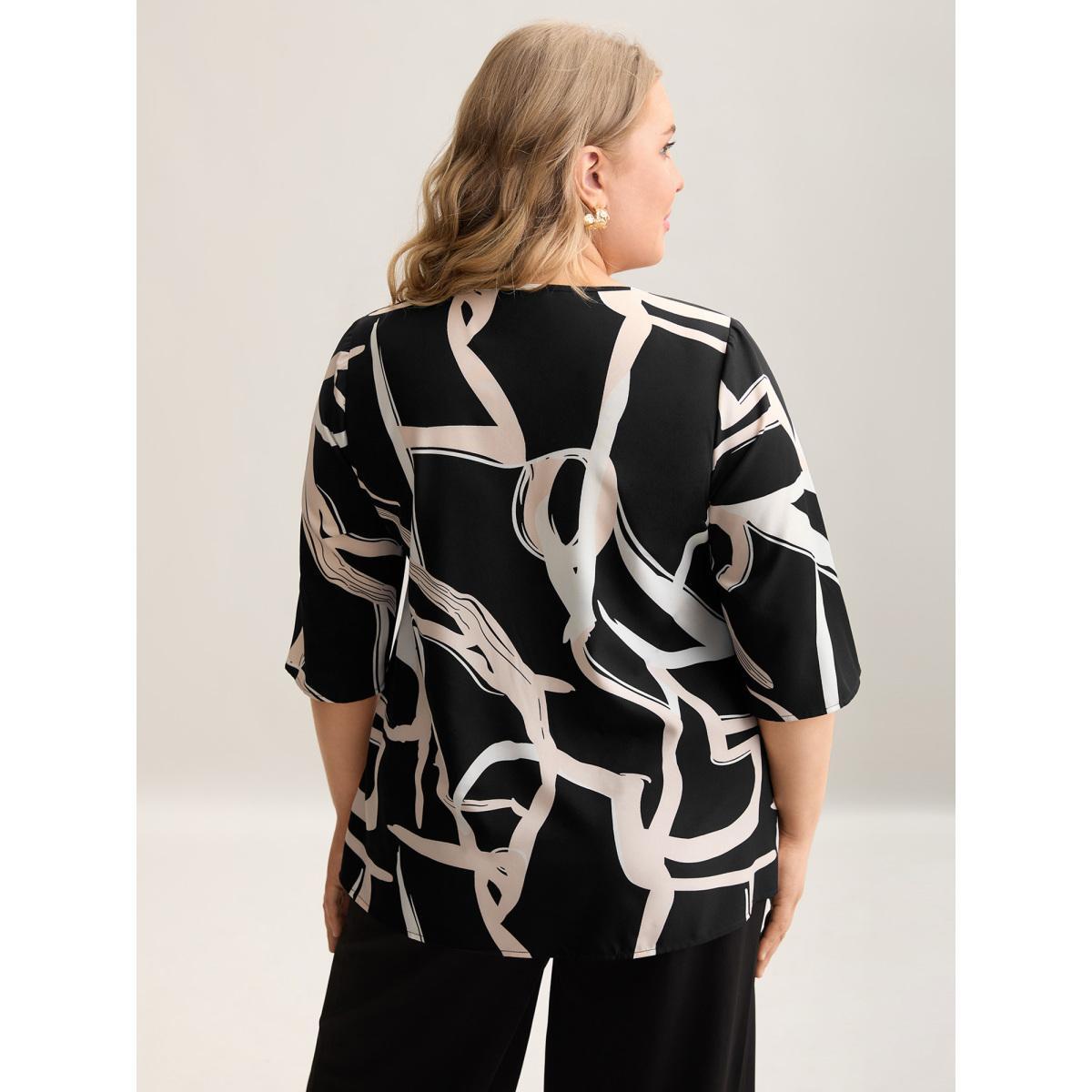 Plus Size Black Asymmetrical Line Print Hi Low Hem Blouse Women At the Office Elbow-length sleeve Round Neck Work Blouses BloomChic 18-20/2X Product Image