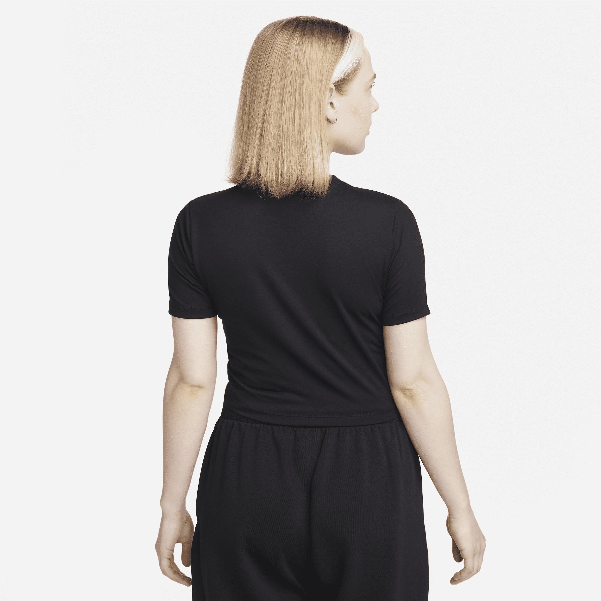 Nike Womens Sportswear Essential Slim-Fit Crop T-Shirt Product Image