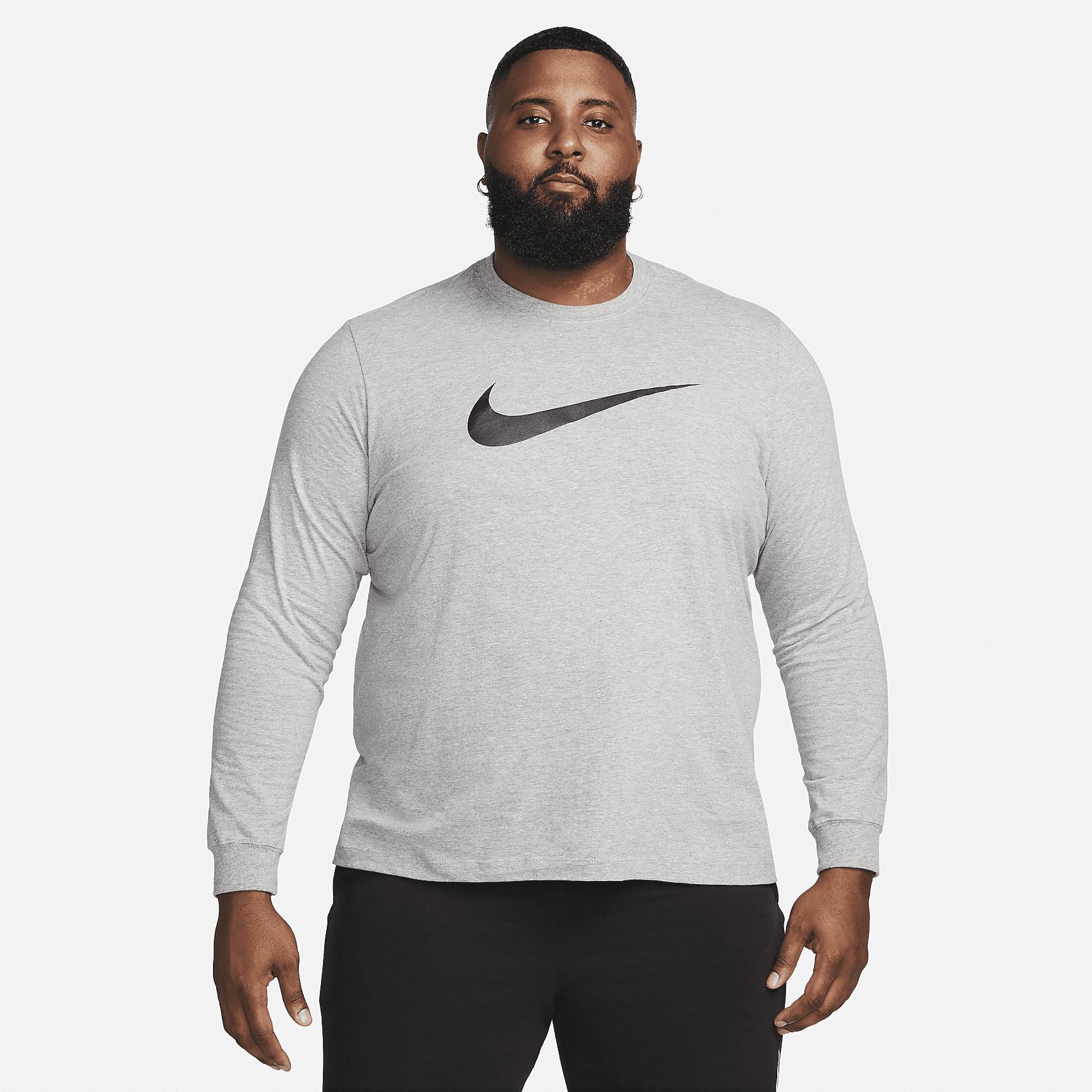 Nike Sportswear Men's Long-Sleeve T-Shirt Product Image