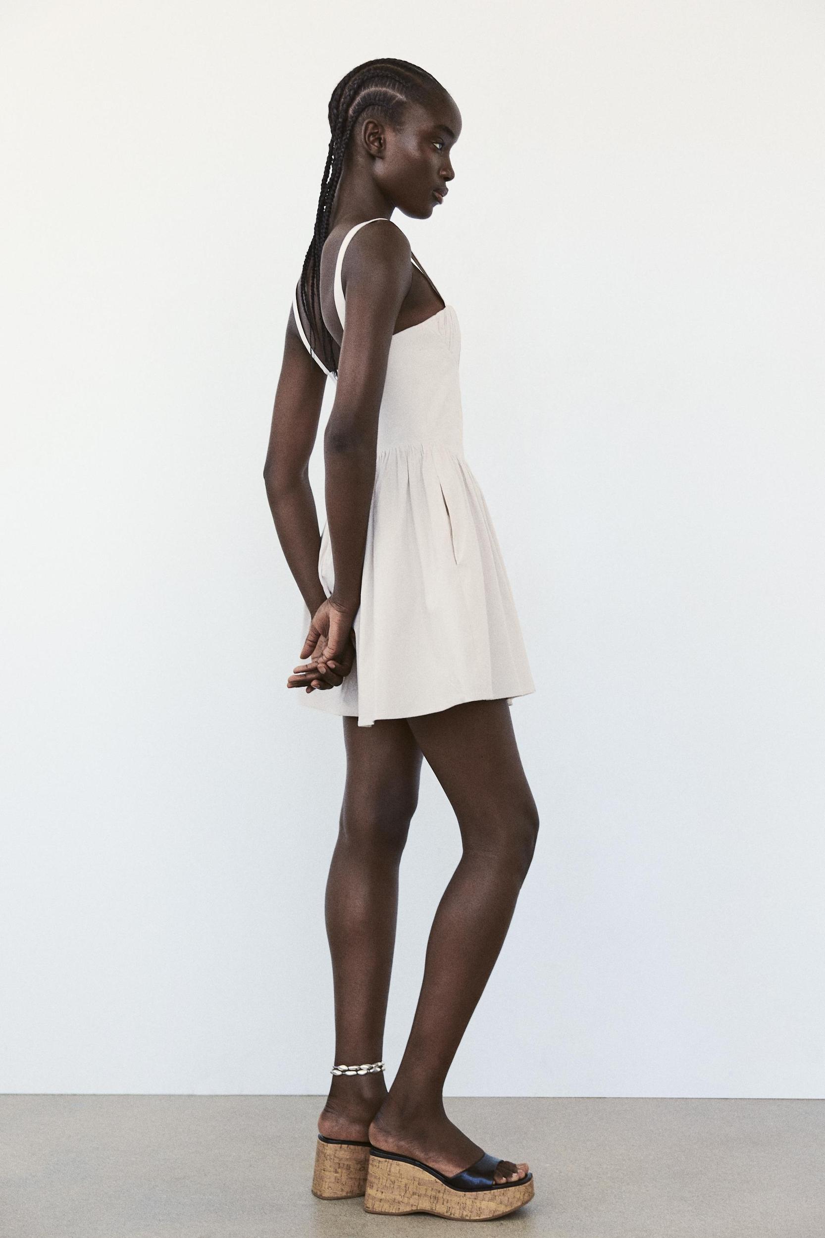 VOLUMINOUS SKIRT DRESS Product Image