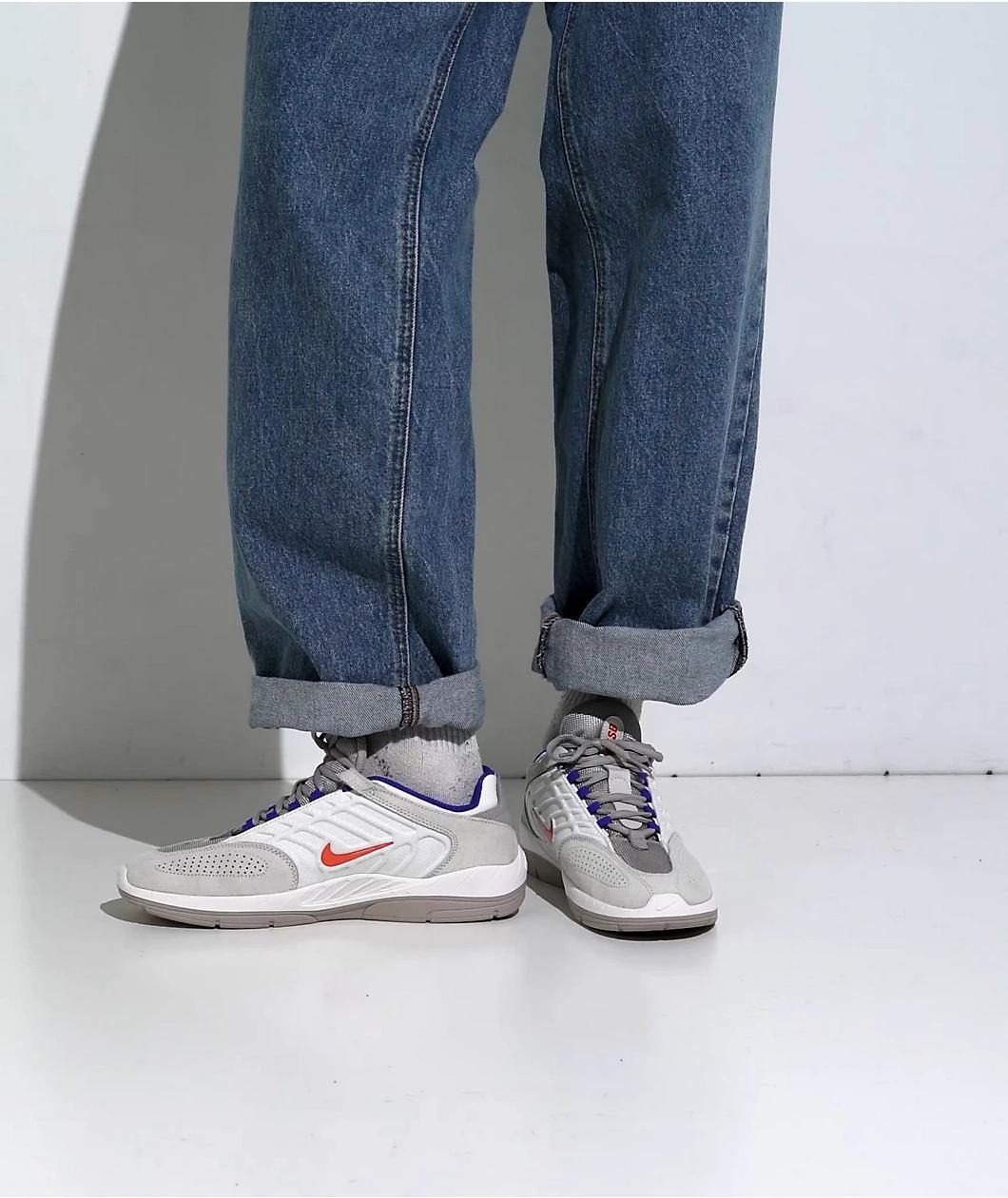 Nike SB Vertebrae Summit White & Cosmic Clay Skate Shoes Product Image