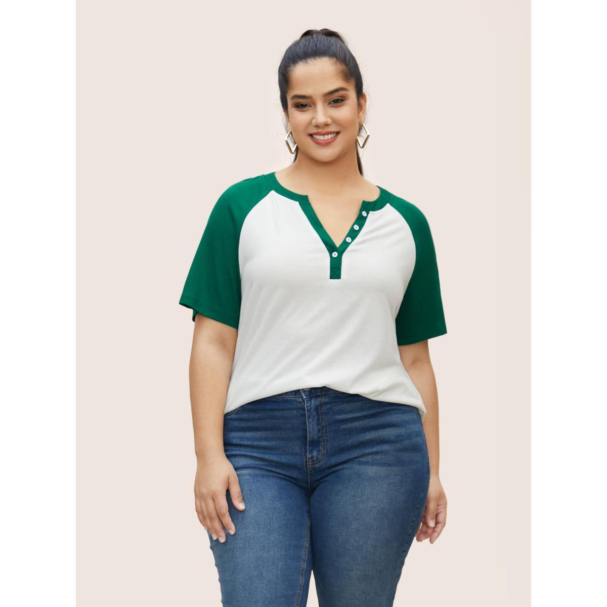 Plus Size Notched Collar Contrast Raglan Sleeve T-shirt Originalwhite Women Casual Contrast Notched collar Everyday T-shirts BloomChic 22-24/3X Product Image