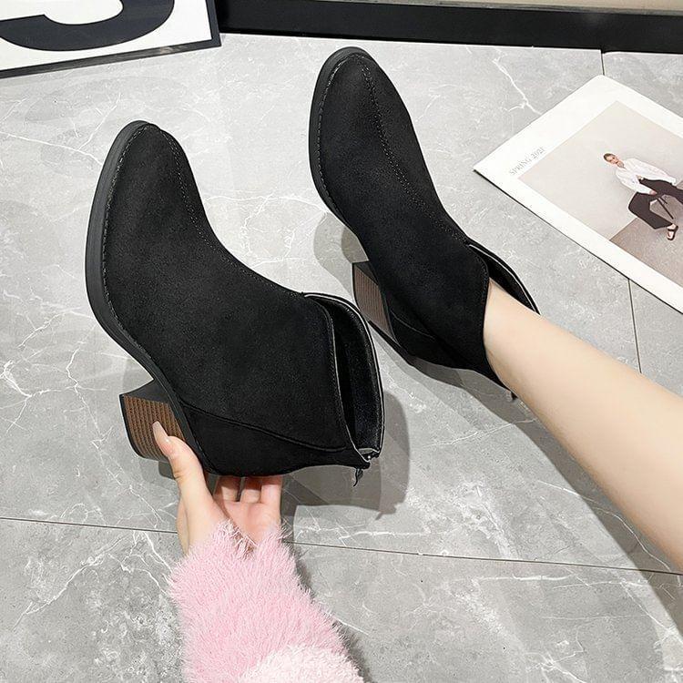 Block Heel Pointed Short Boots Product Image