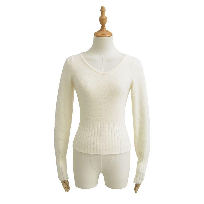 Long-Sleeve V-Neck Plain Sweater Product Image