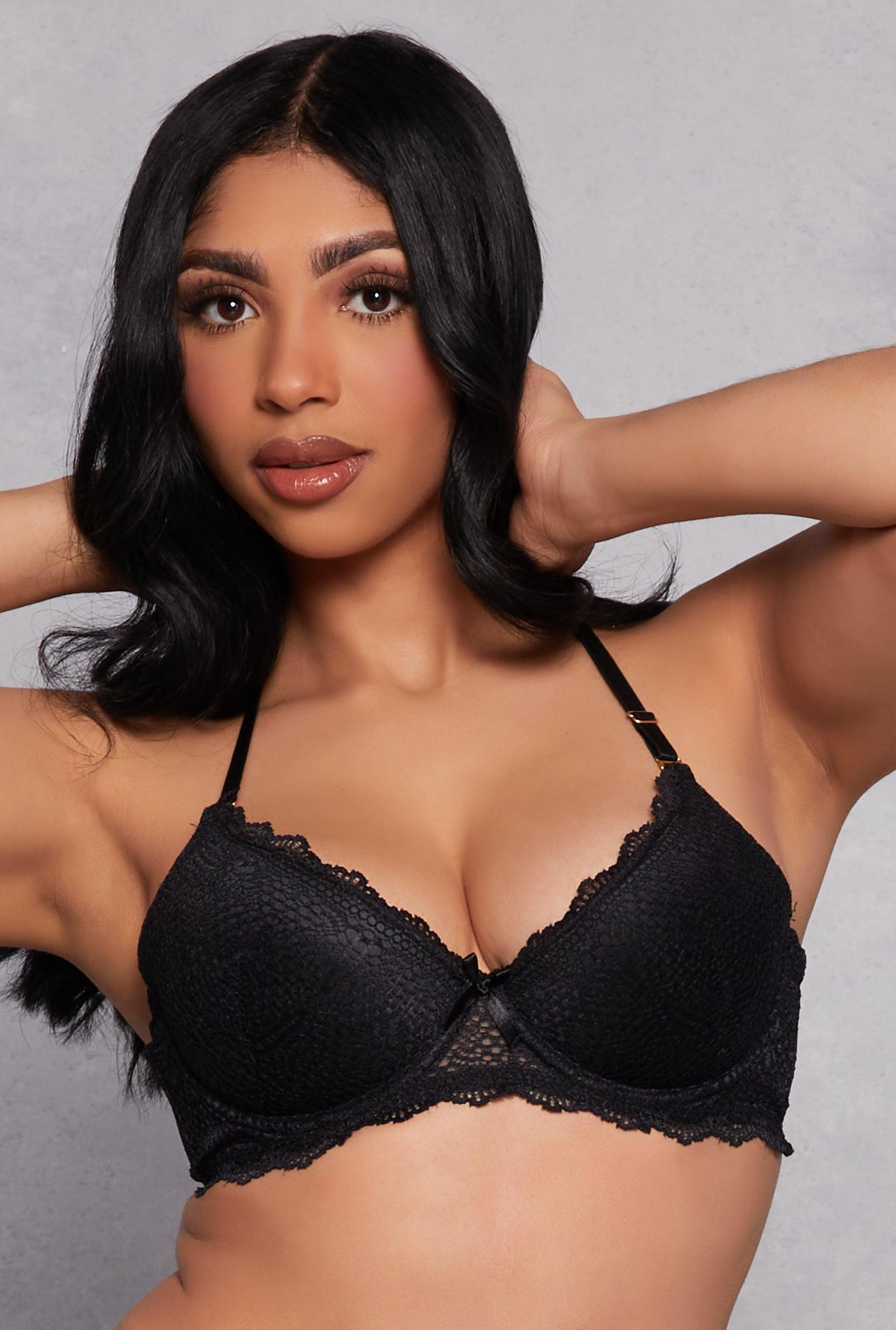 Womens Scalloped Trim Lace Plunge Bra Product Image