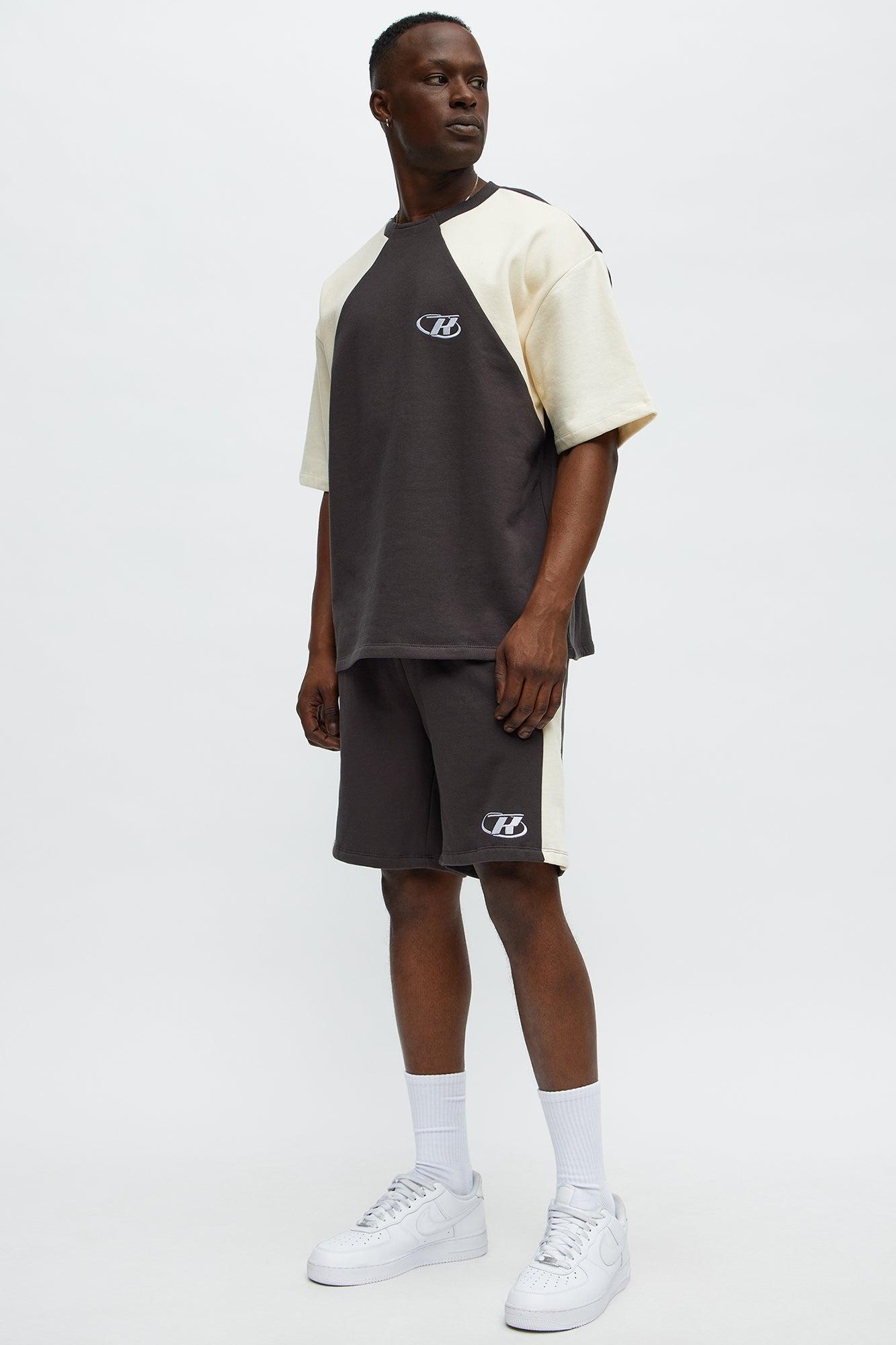 Rook Sweatshorts - Grey Product Image