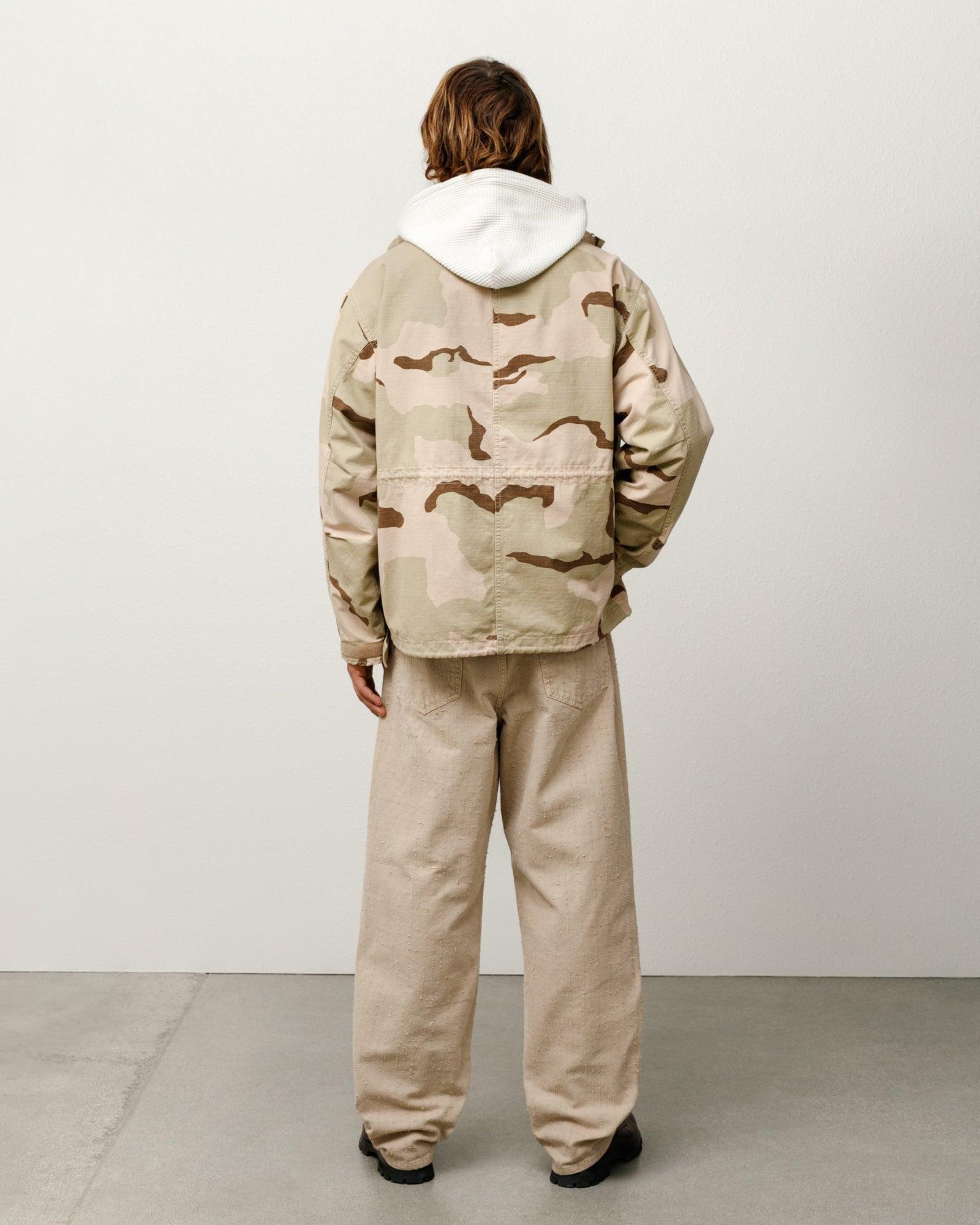BIG OL' PANT CANVAS NEEDLEPUNCH Male Product Image