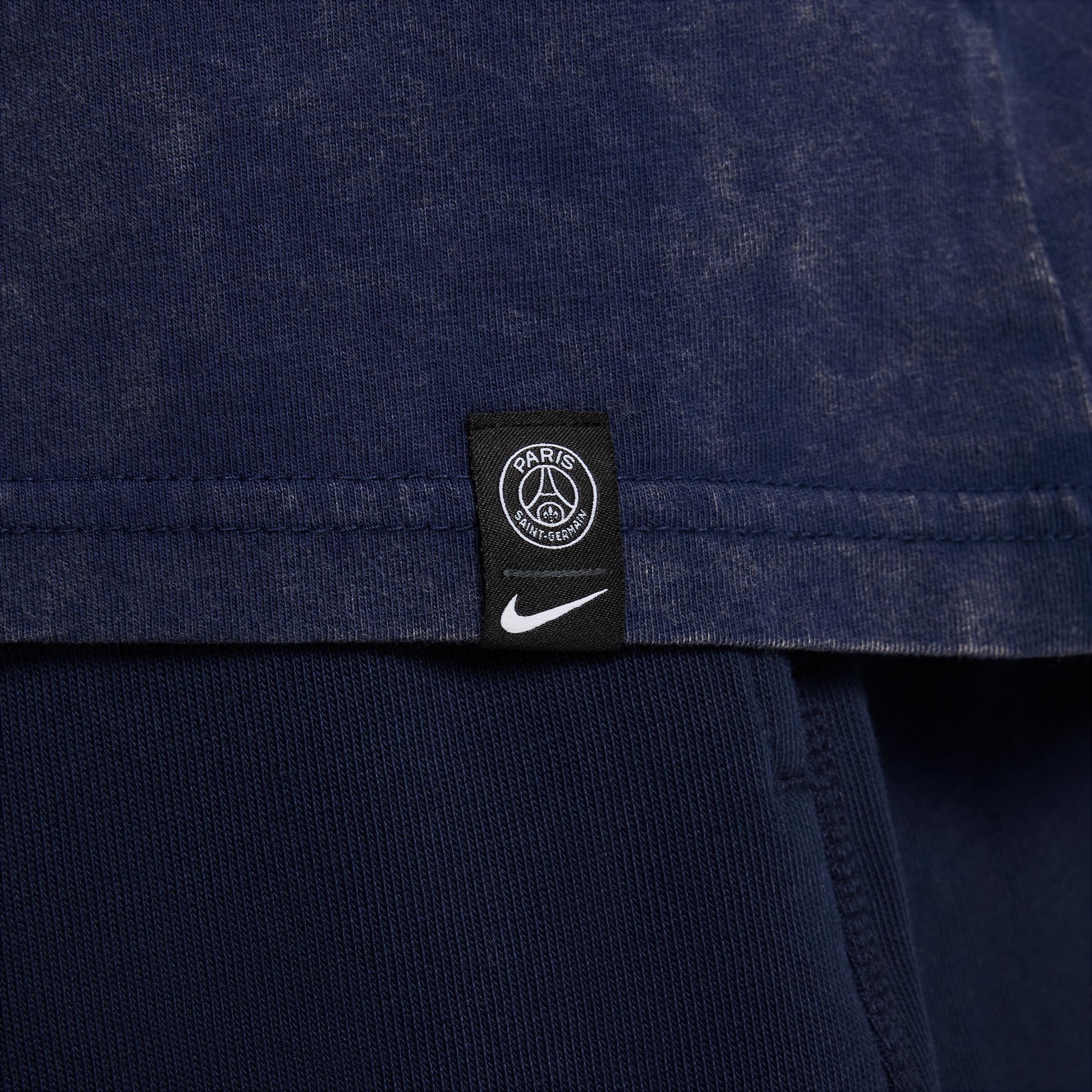 Paris Saint-Germain Premium Essentials Nike Men's Soccer T-Shirt Product Image
