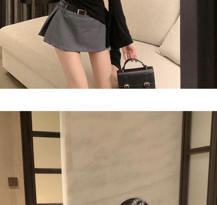 Long-Sleeve V-Neck Lettering Asymmetrical Tee / Mid Rise Plain Belted Skorts Product Image