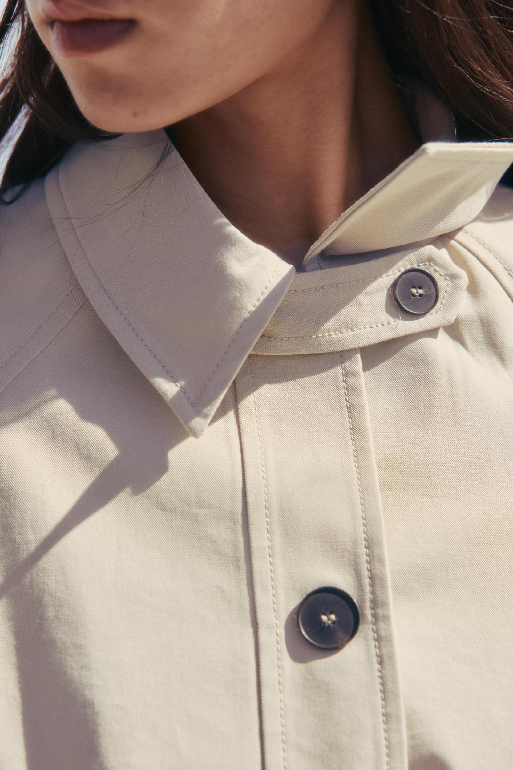 BELTED SHORT TRENCH COAT Product Image