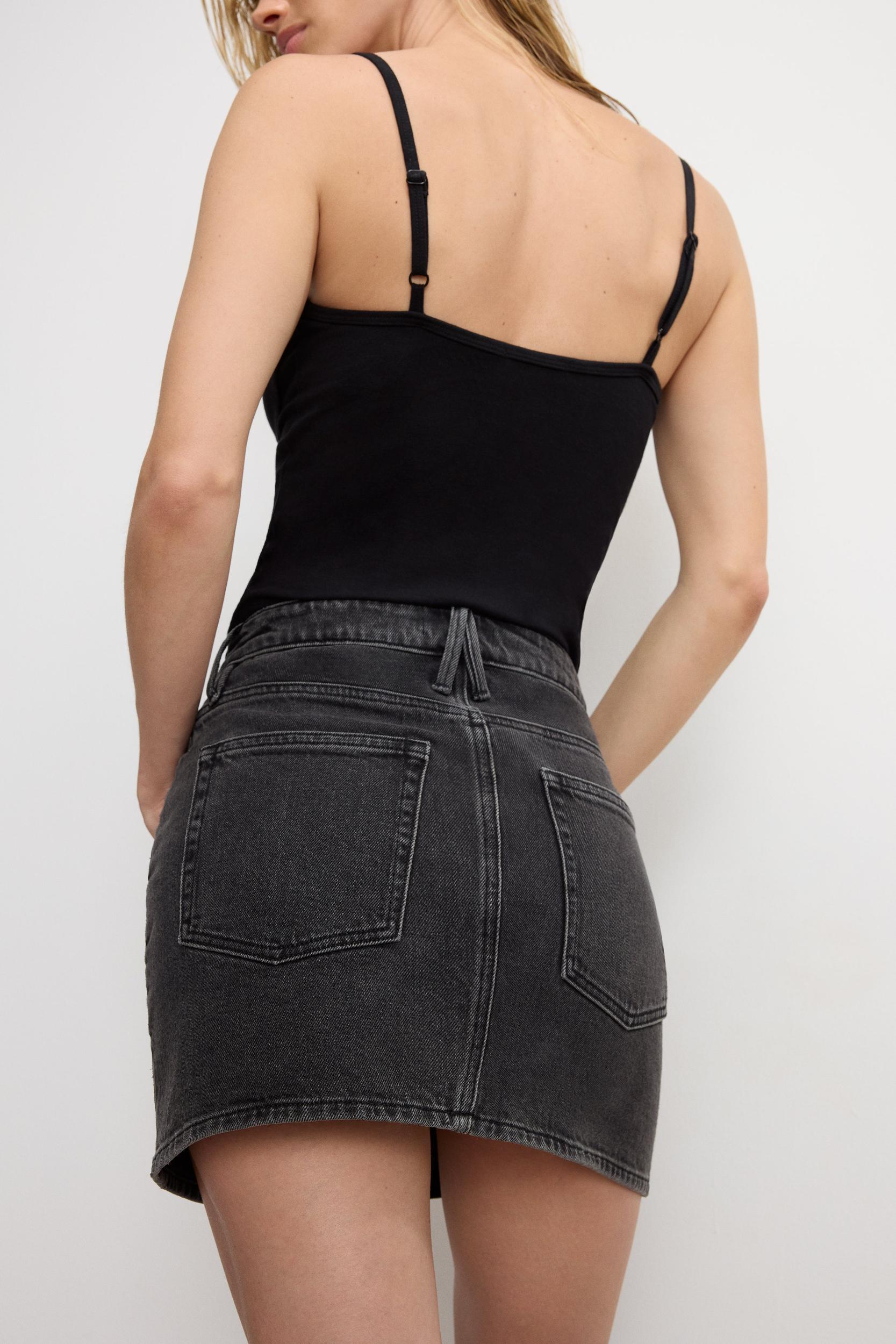 GOOD 90S MINI SKIRT | BLACK371 Product Image