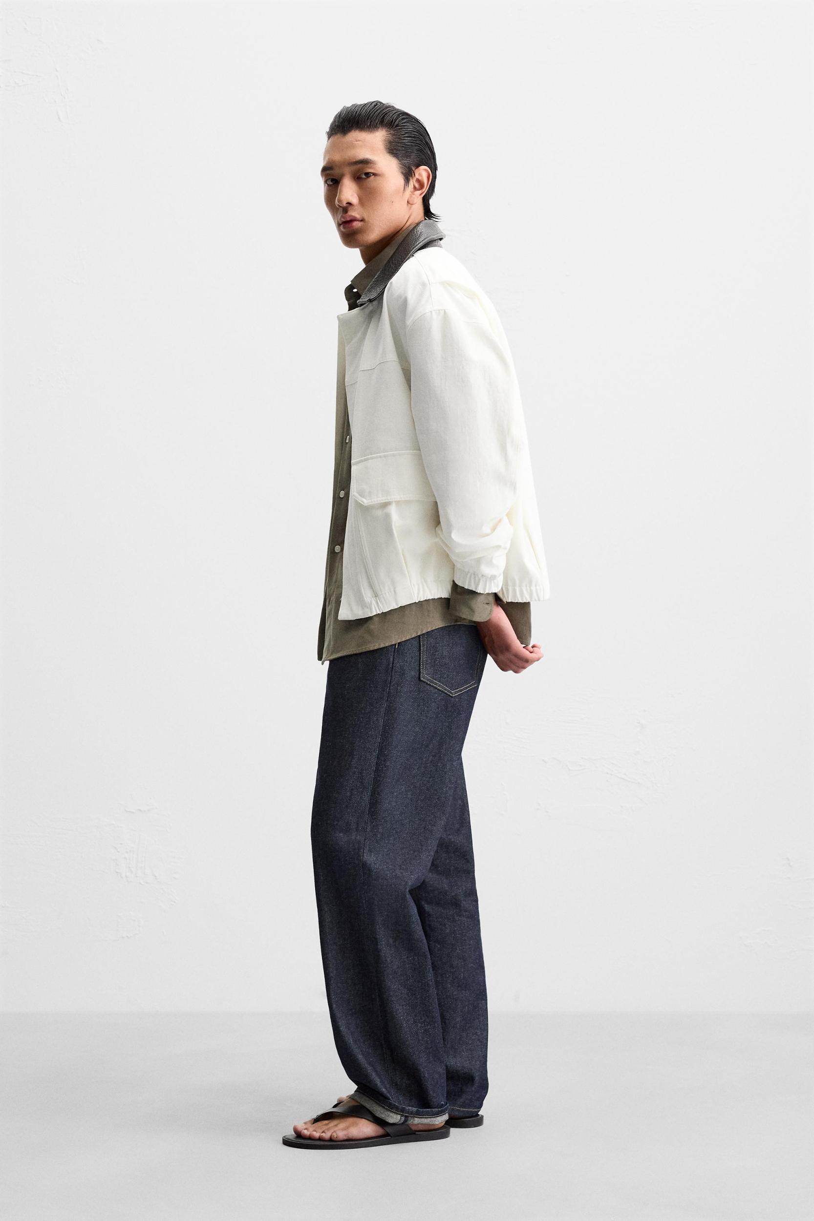 CONTRASTING COLLAR JACKET Product Image