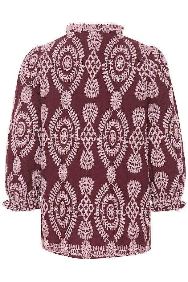 CUtia Blouse with embroidery Product Image