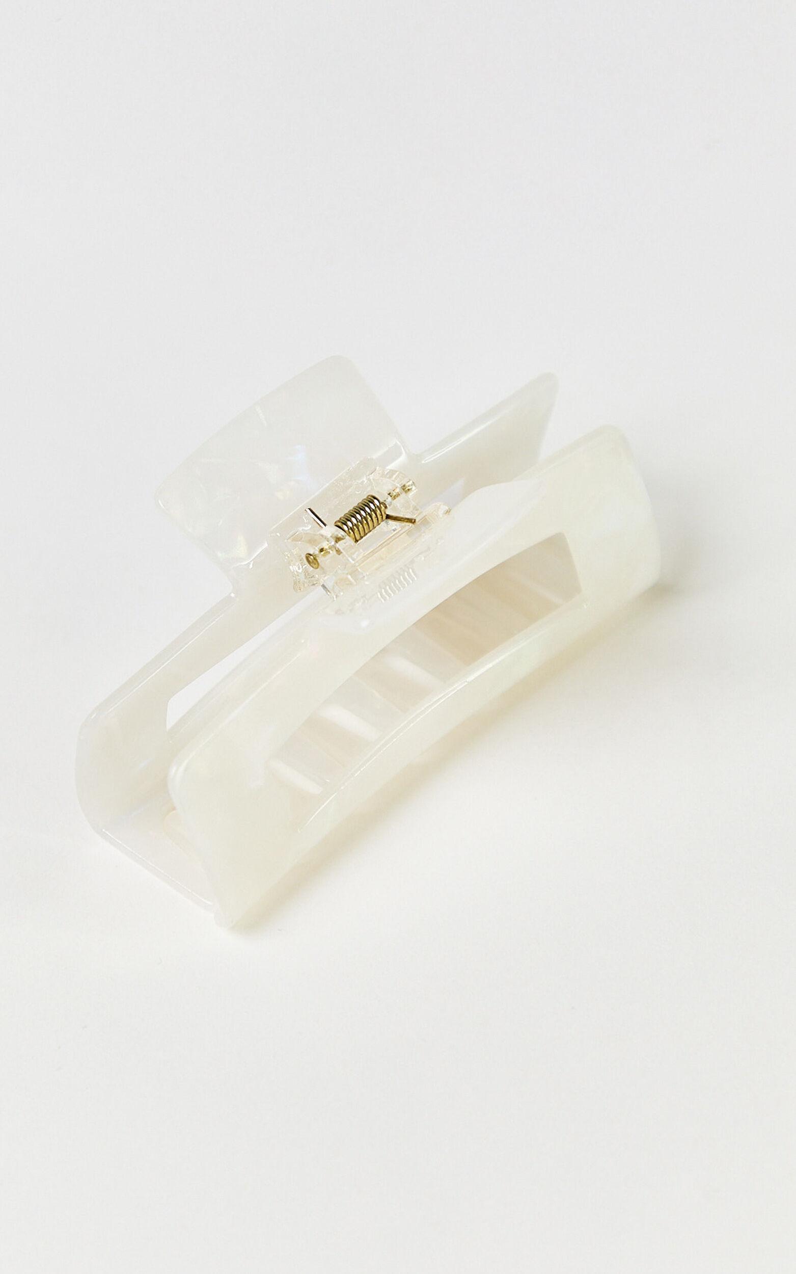 Wilda Hair Clip - Rectangle Claw Hair Clip in Cream Product Image
