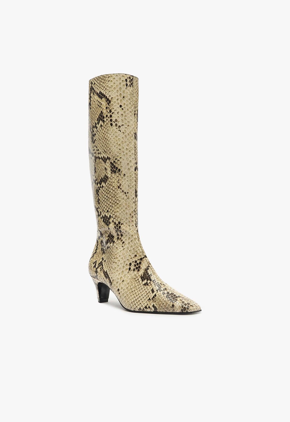Dellia Up Boot Product Image