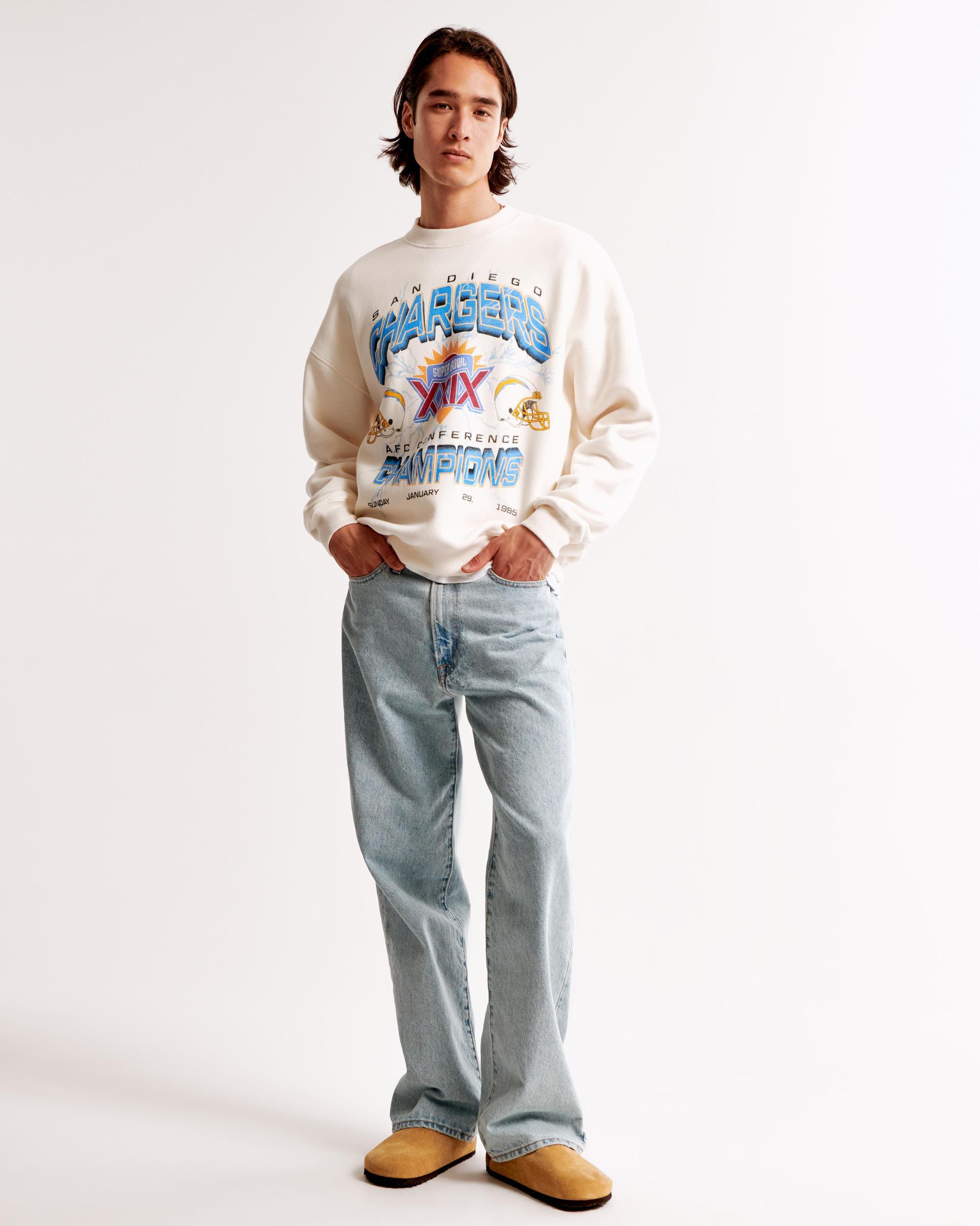 Minnesota Vikings Graphic Crew Sweatshirt Product Image