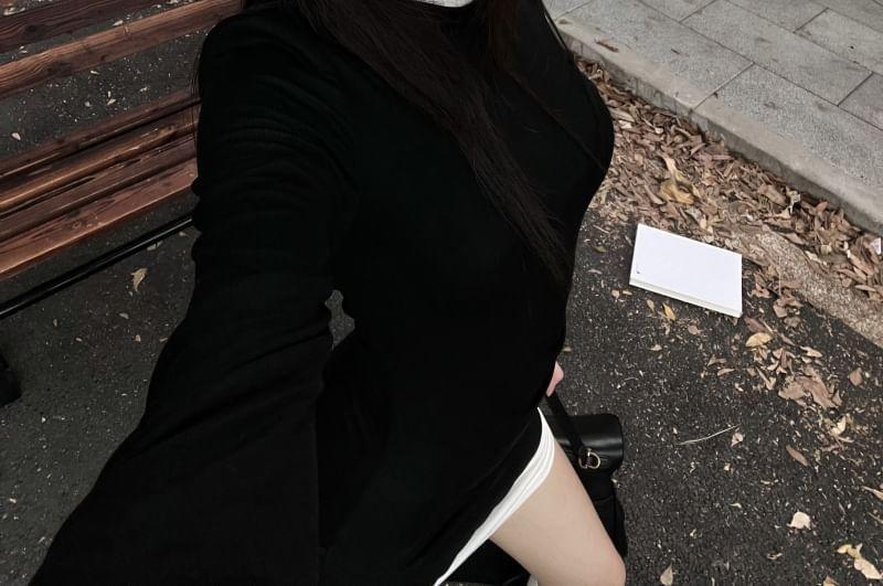 Long-Sleeve Round-Neck Mini Dress Product Image