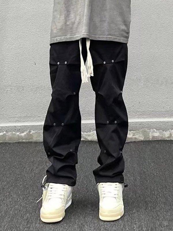 Men's Button Embellished Casual Pants Product Image