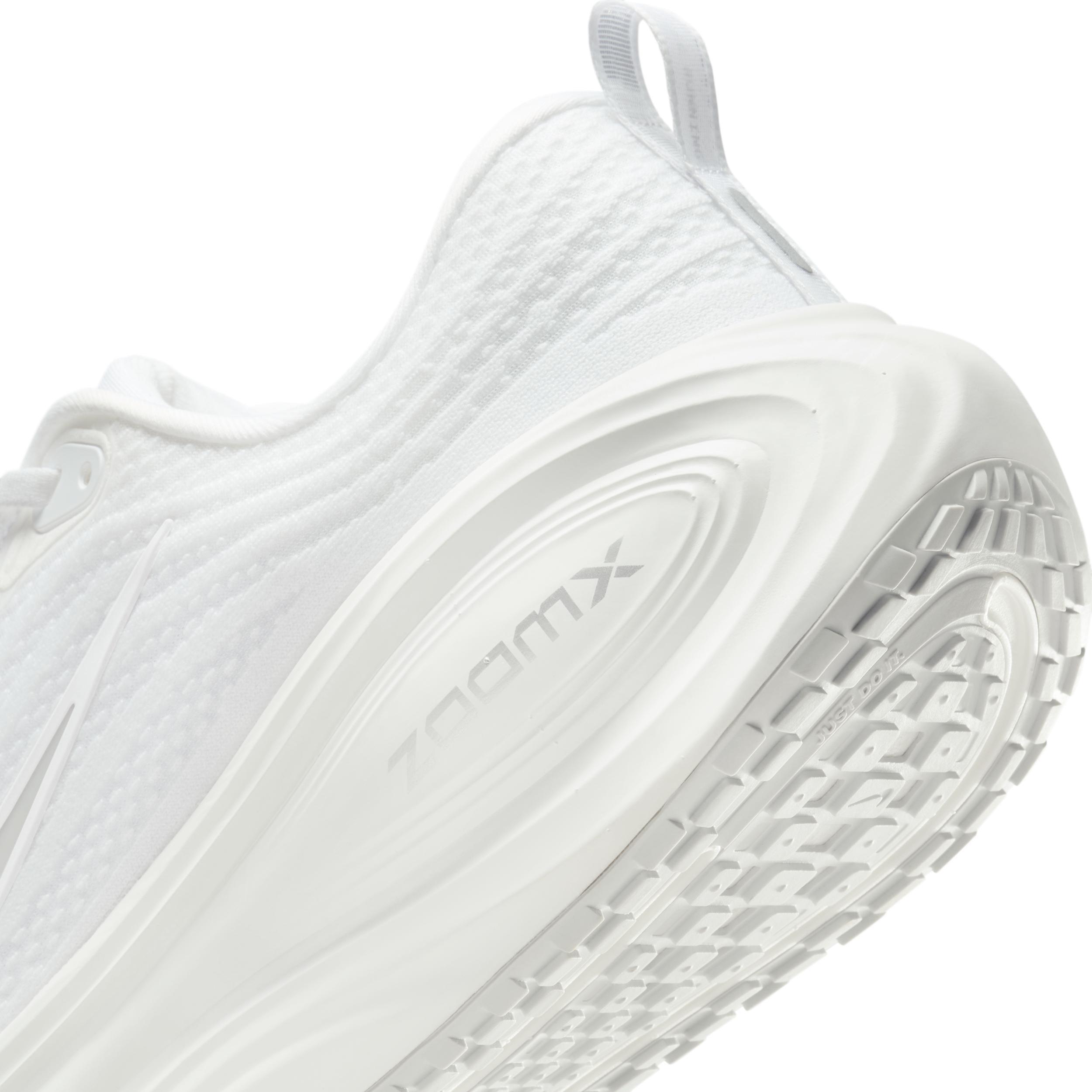 Nike Men's Vomero Plus Road Running Shoes Product Image