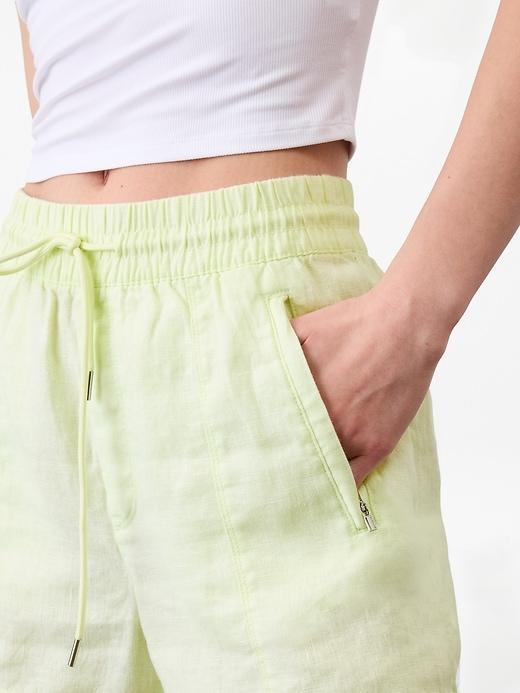 Retreat Linen Mid Rise Short Product Image