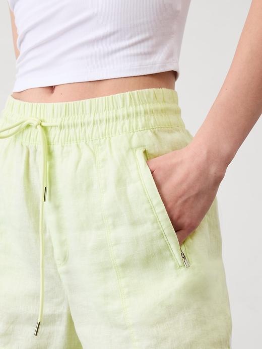 Retreat Linen Mid Rise Short Product Image