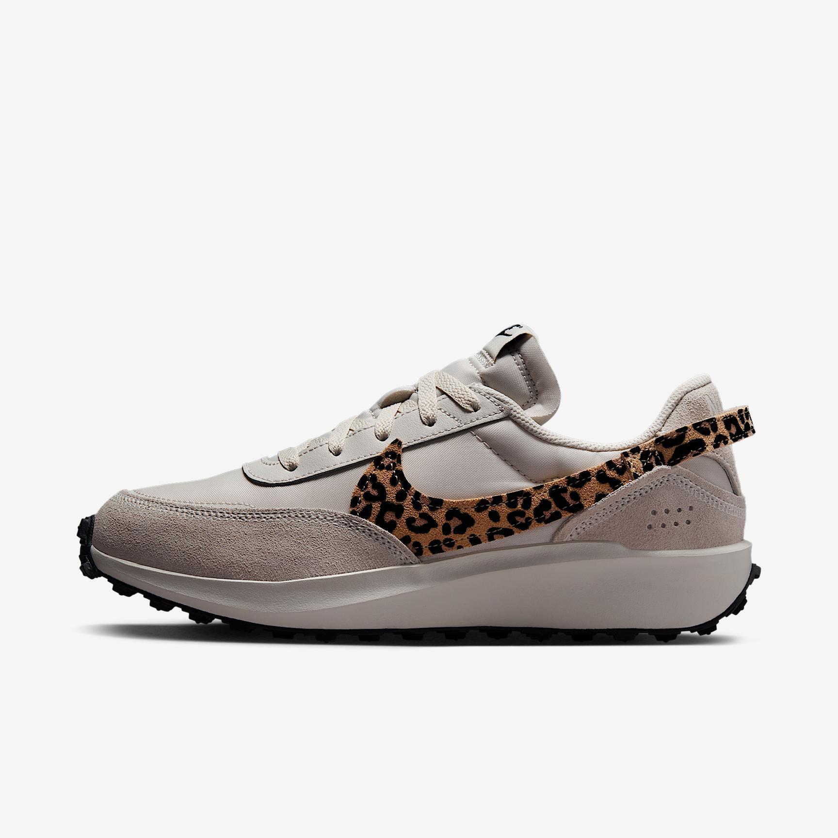 Nike Waffle Debut Women's Shoes Product Image