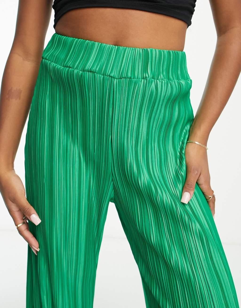 I Saw It First Petite plisse pants Product Image