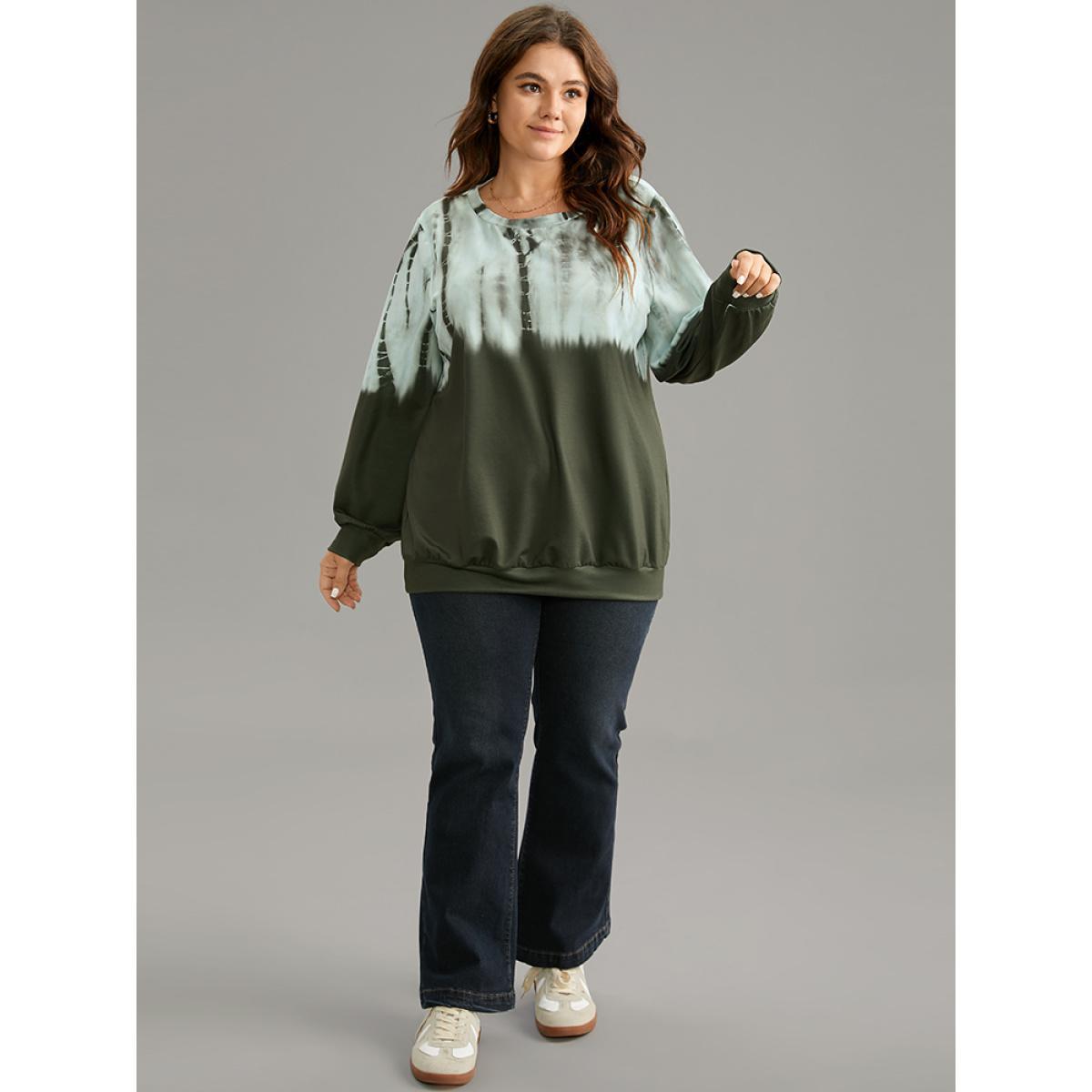 Plus Size Tie Dye Ombre Crew Neck Sweatshirt Women Multicolor Casual Tie Dye Round Neck Dailywear Sweatshirts BloomChic 30/6X Product Image
