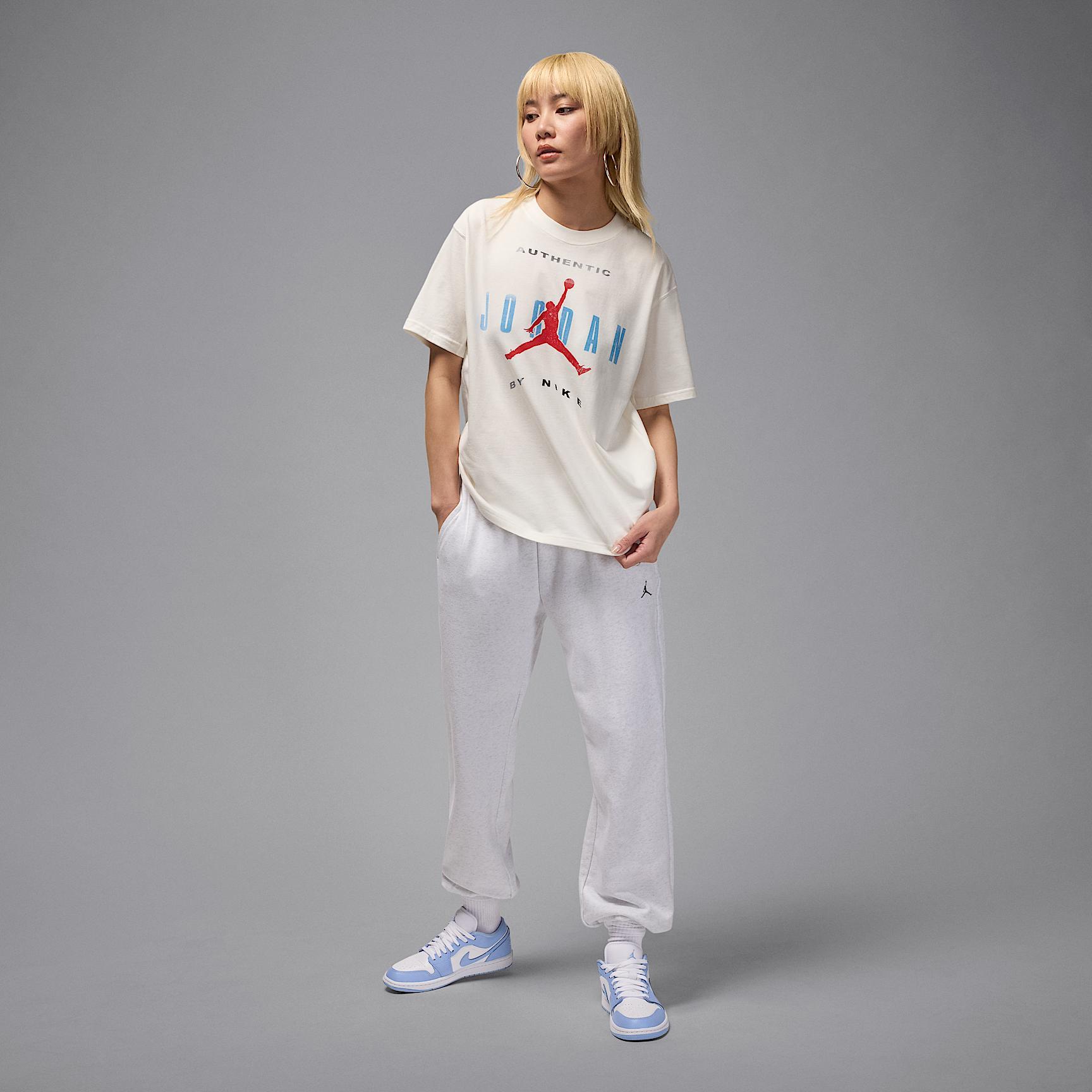 Women's Jordan Flight Graphic T-Shirt Product Image
