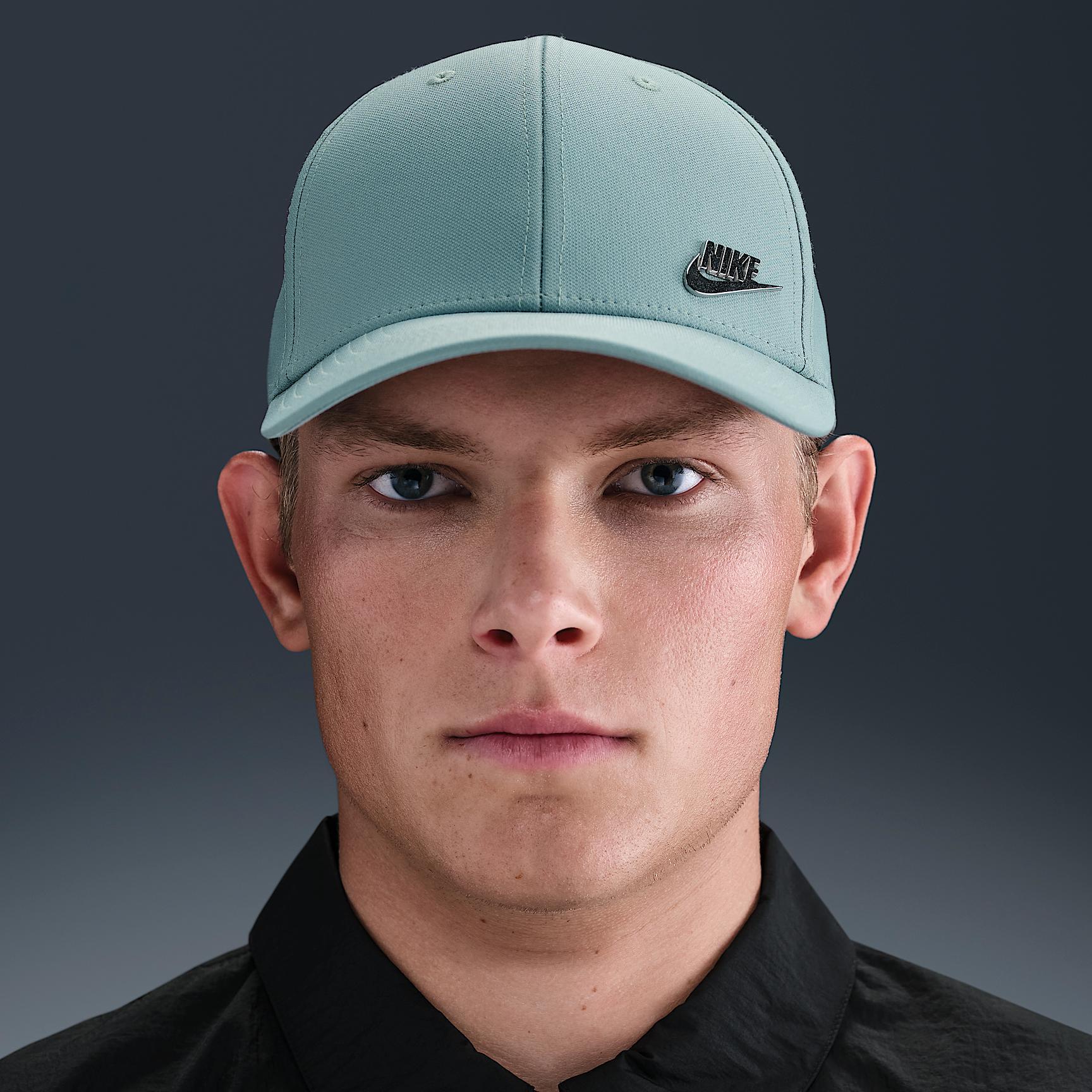 Nike Dri-FIT Club Structured Metal Logo Cap Product Image