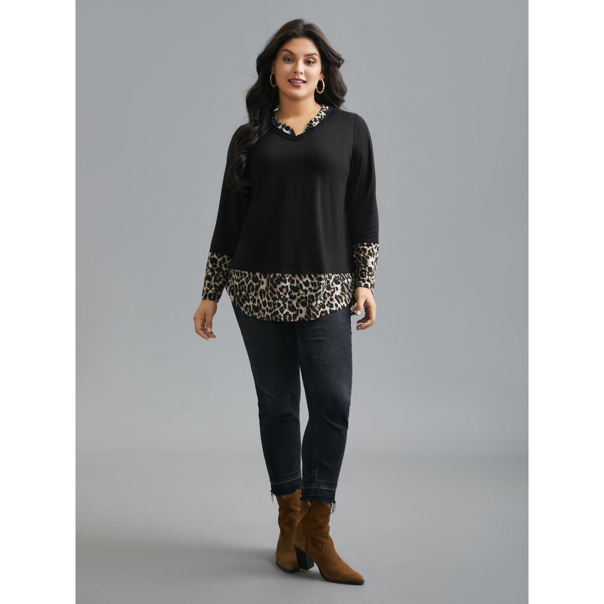 Plus Size Contrast Patchwork Leopard Stretchy T-shirt Black Women Casual Contrast Notched collar Everyday T-shirts BloomChic 30/6X Product Image