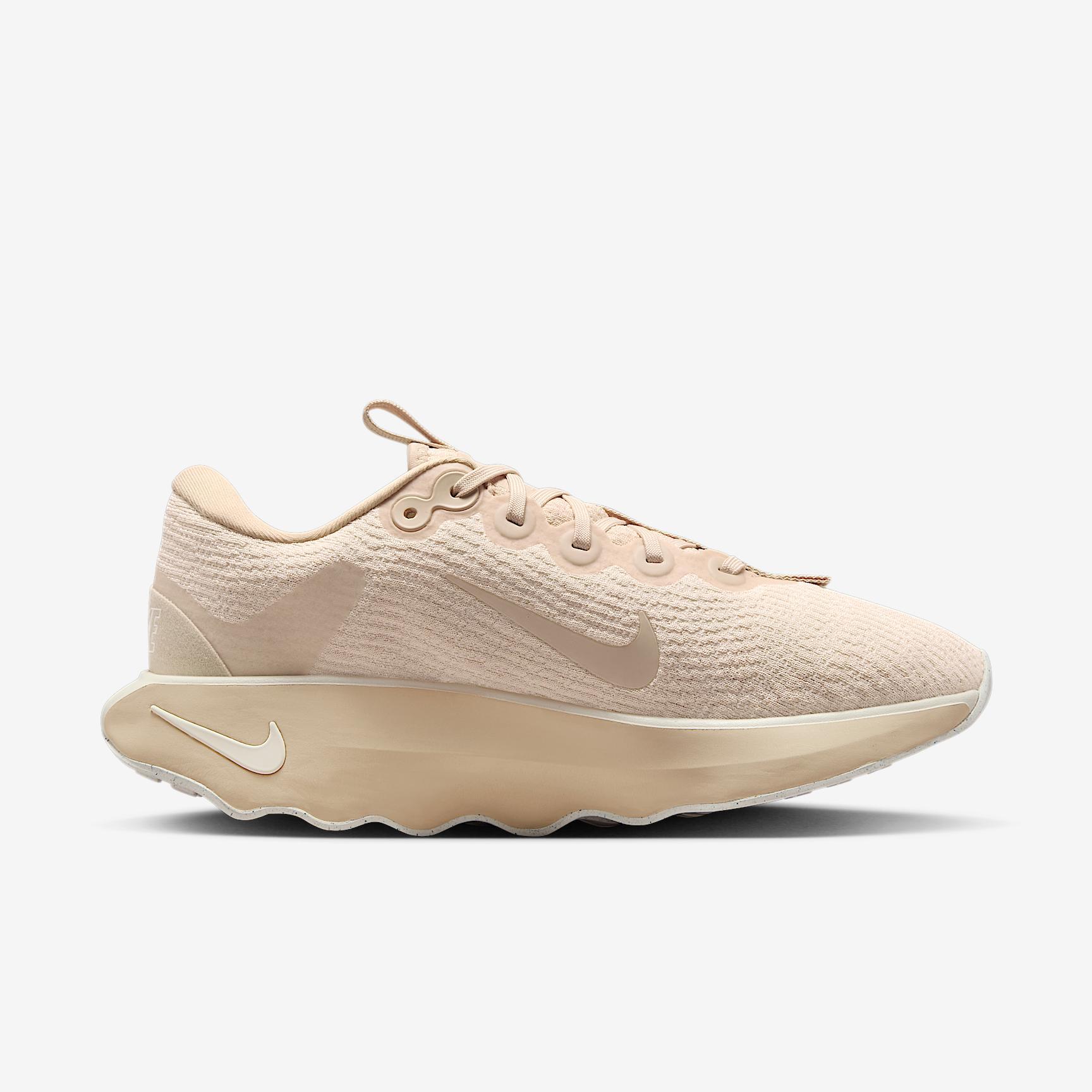 Nike Women's Motiva Walking Shoes Product Image