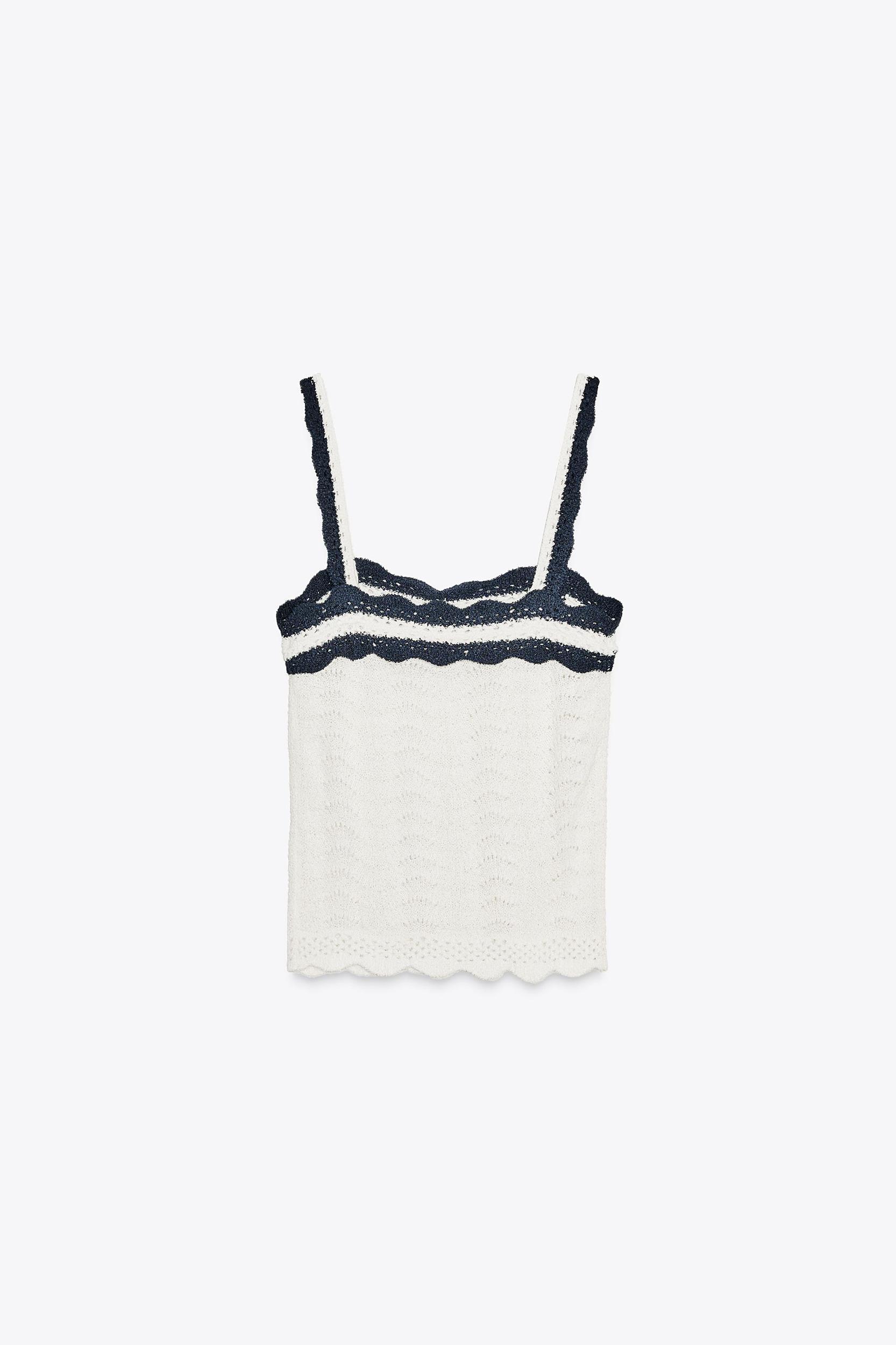 CONTRAST RUFFLED TOP Product Image