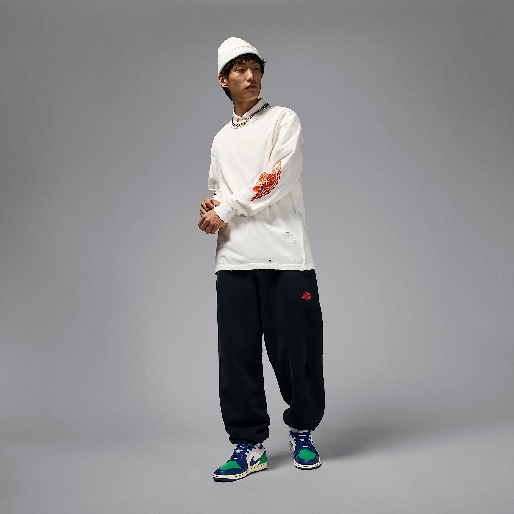 Men's Air Jordan 1 Low Shoes Product Image
