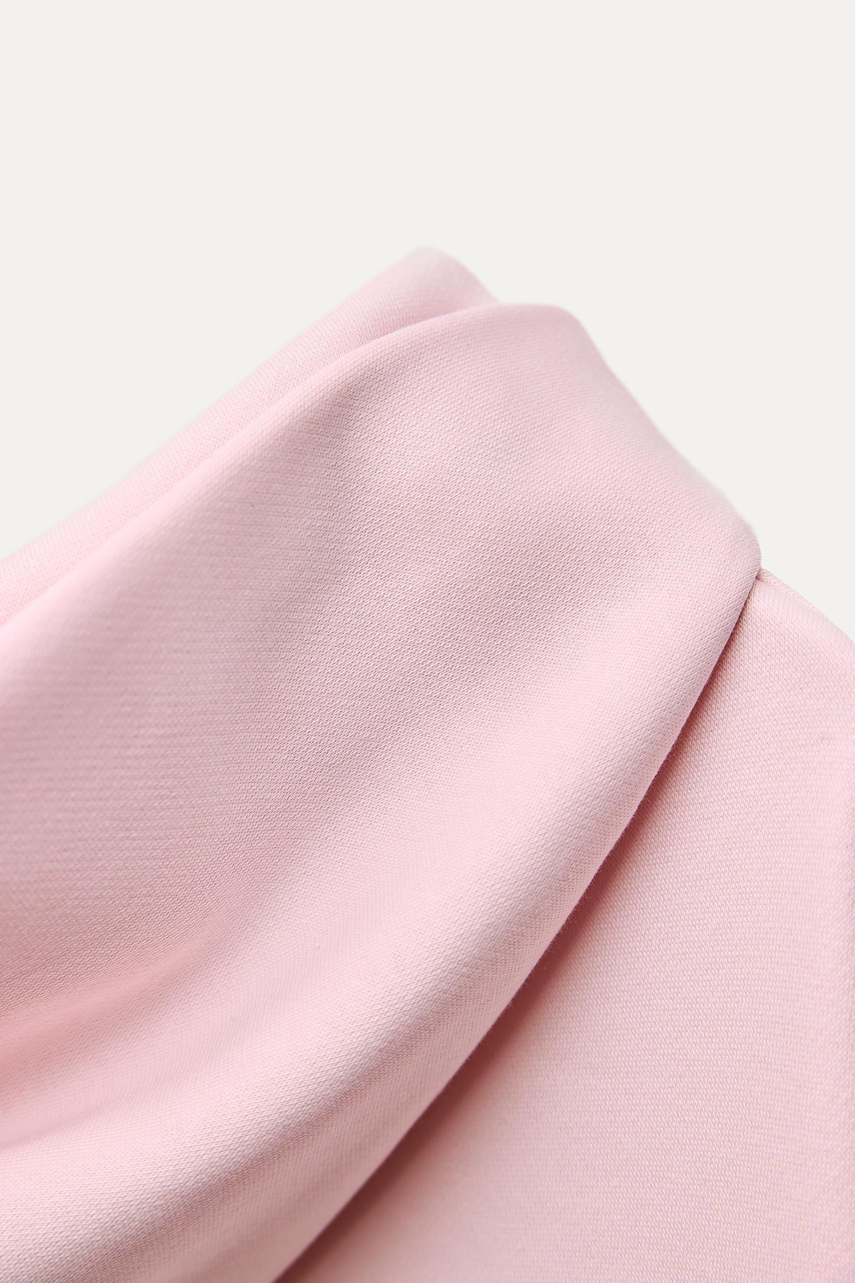 POCKETED HOODIE SWEATSHIRT Product Image