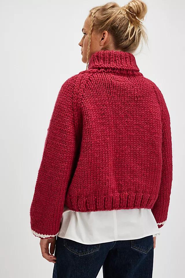 Gogo Oui Sku Pullover Product Image