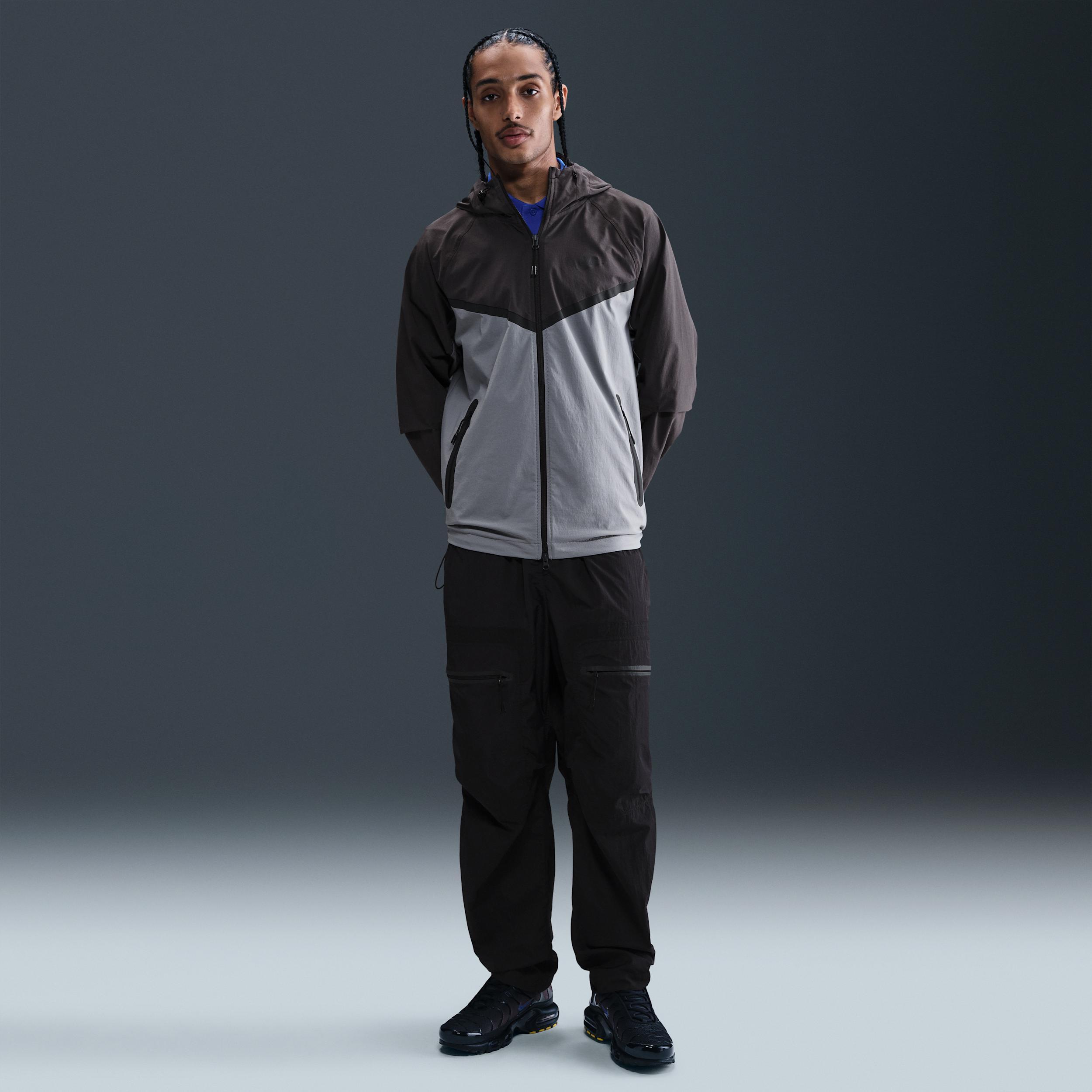 Nike Men's Tech Woven Cargo Pants Product Image