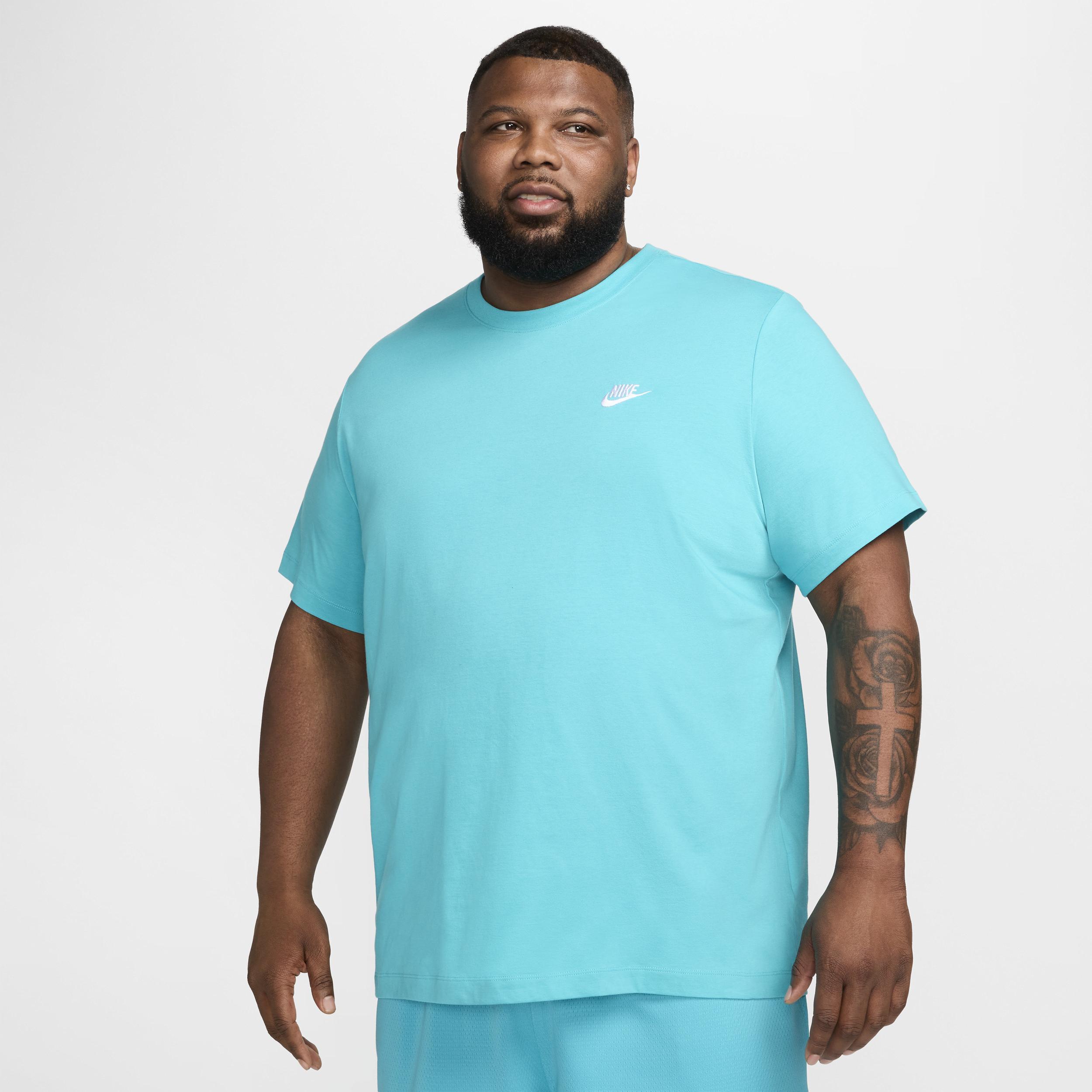 Nike Sportswear Club Men's T-Shirt Product Image