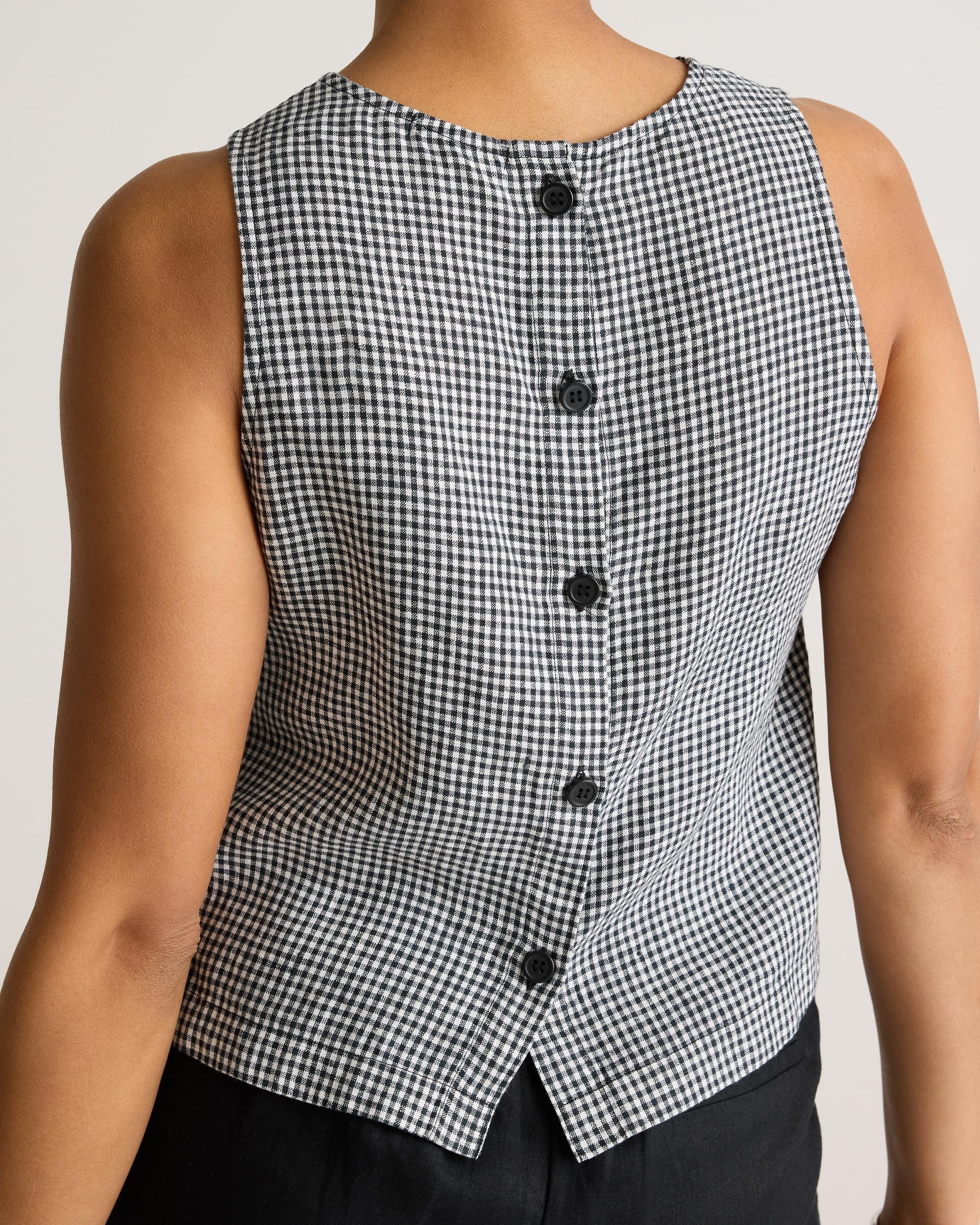 100% European Linen Cropped Tank Product Image
