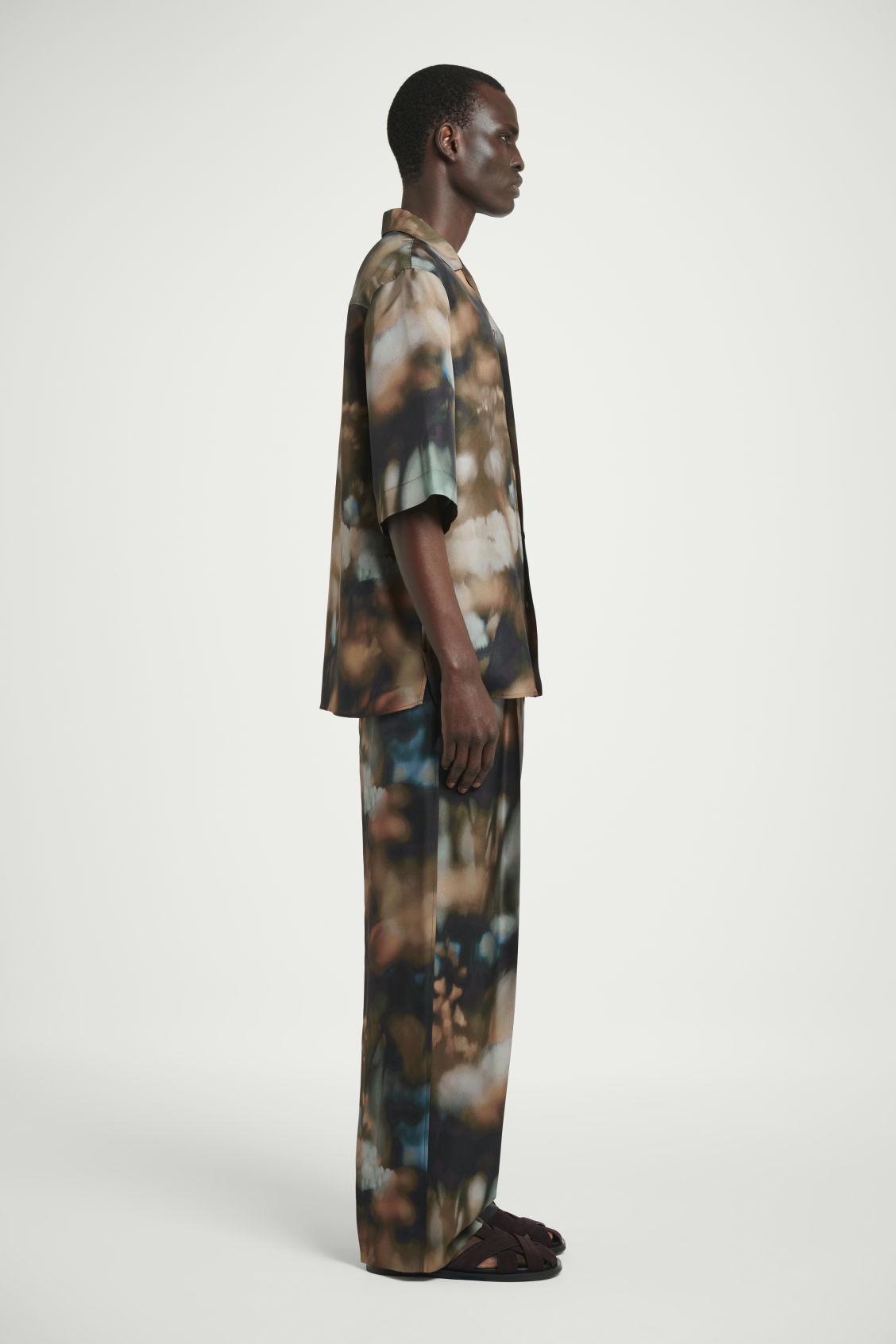 THE SILK RESORT SHIRT Product Image
