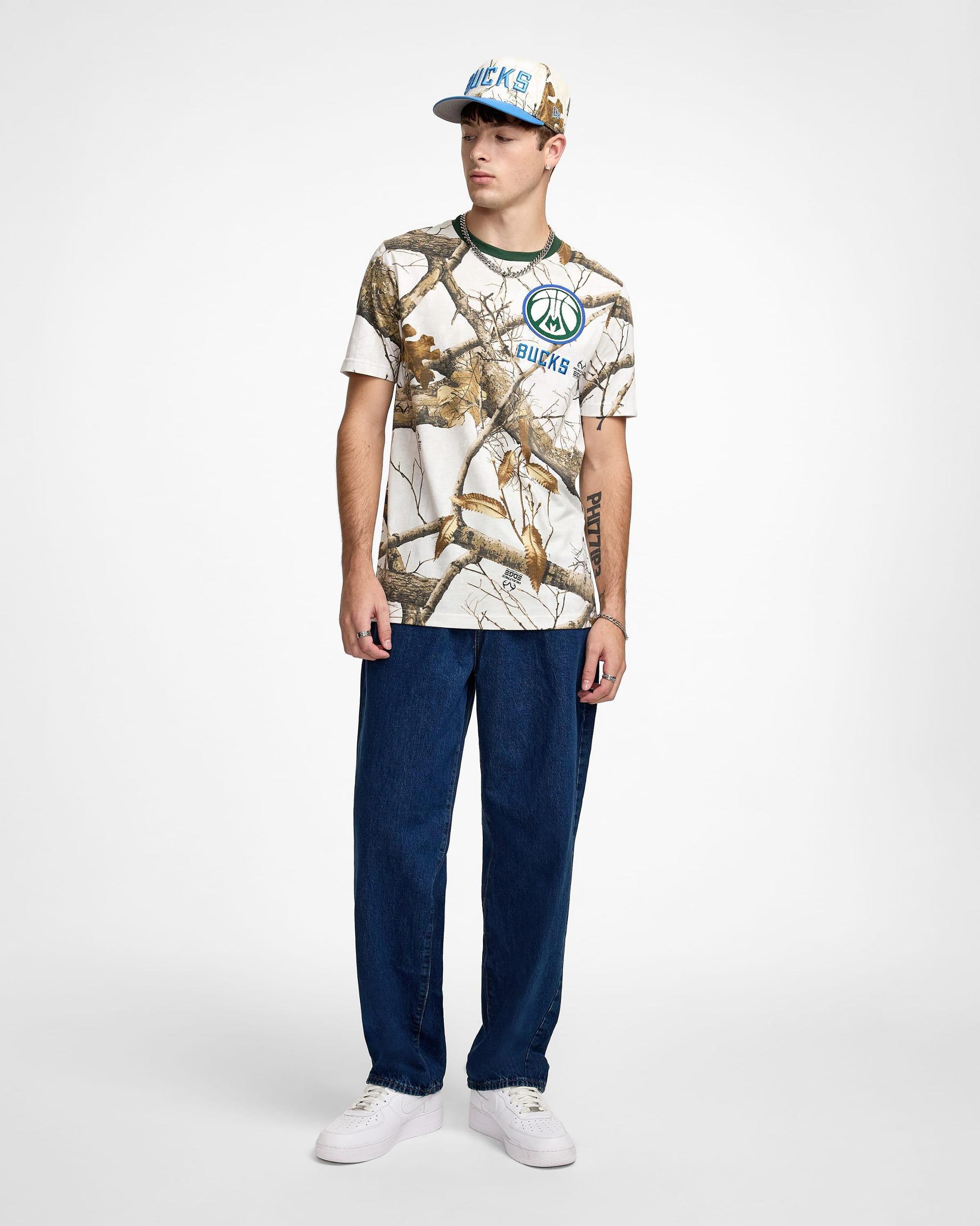 New York Knicks 2024 Country x City Realtree T-Shirt Male Product Image